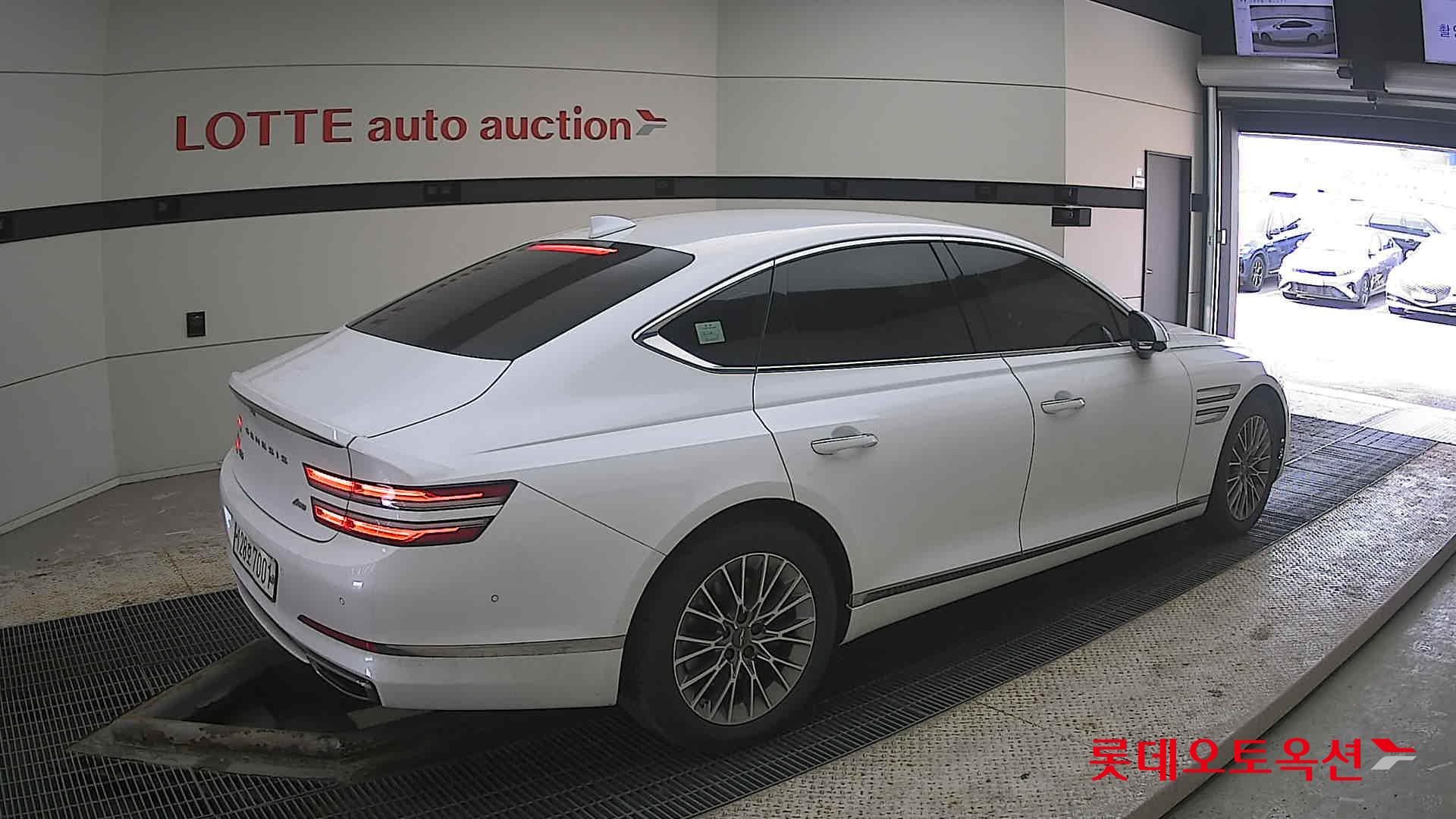 Genesis G80 2021 - Image 19