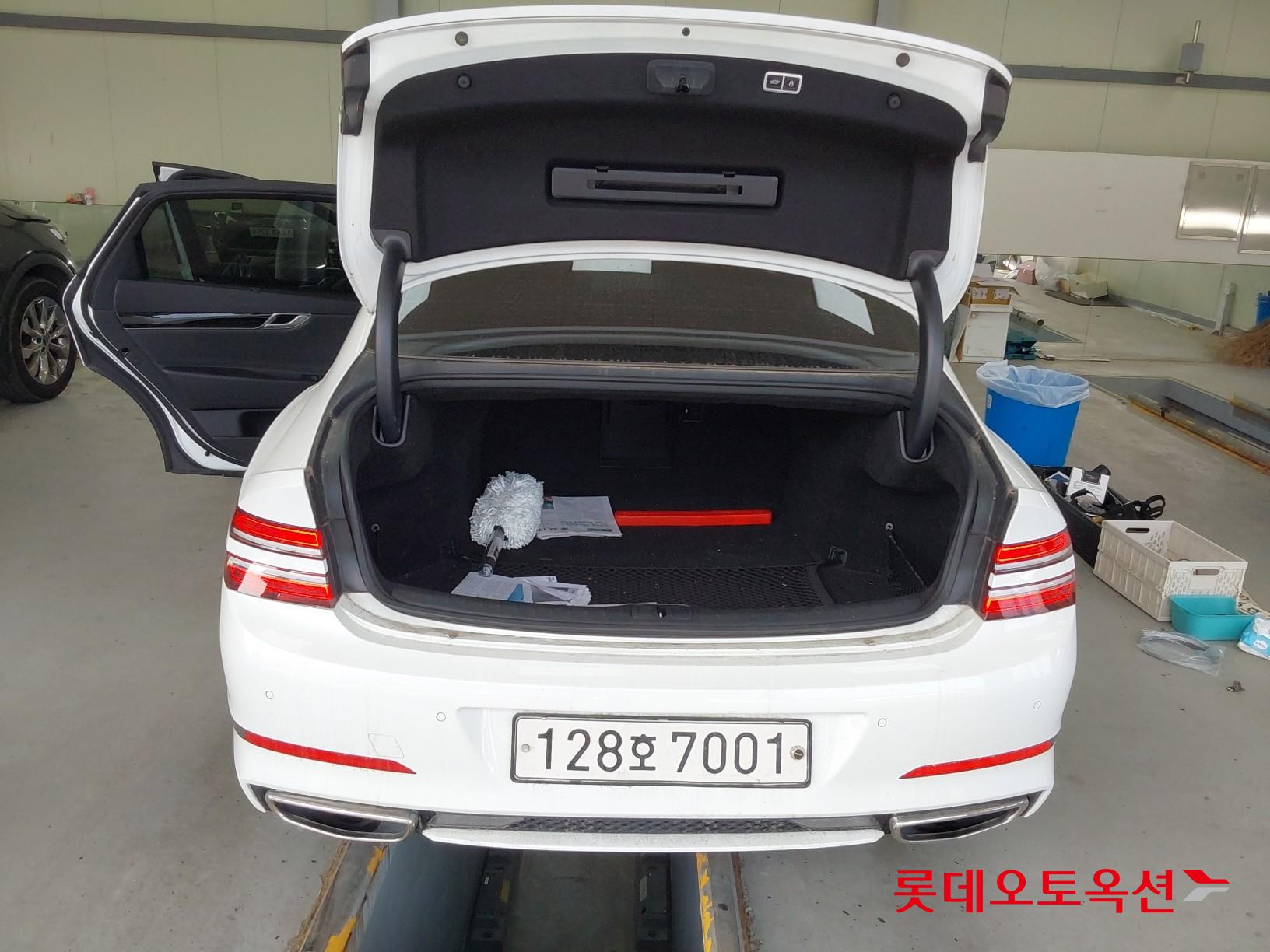 Genesis G80 2021 - Image 9