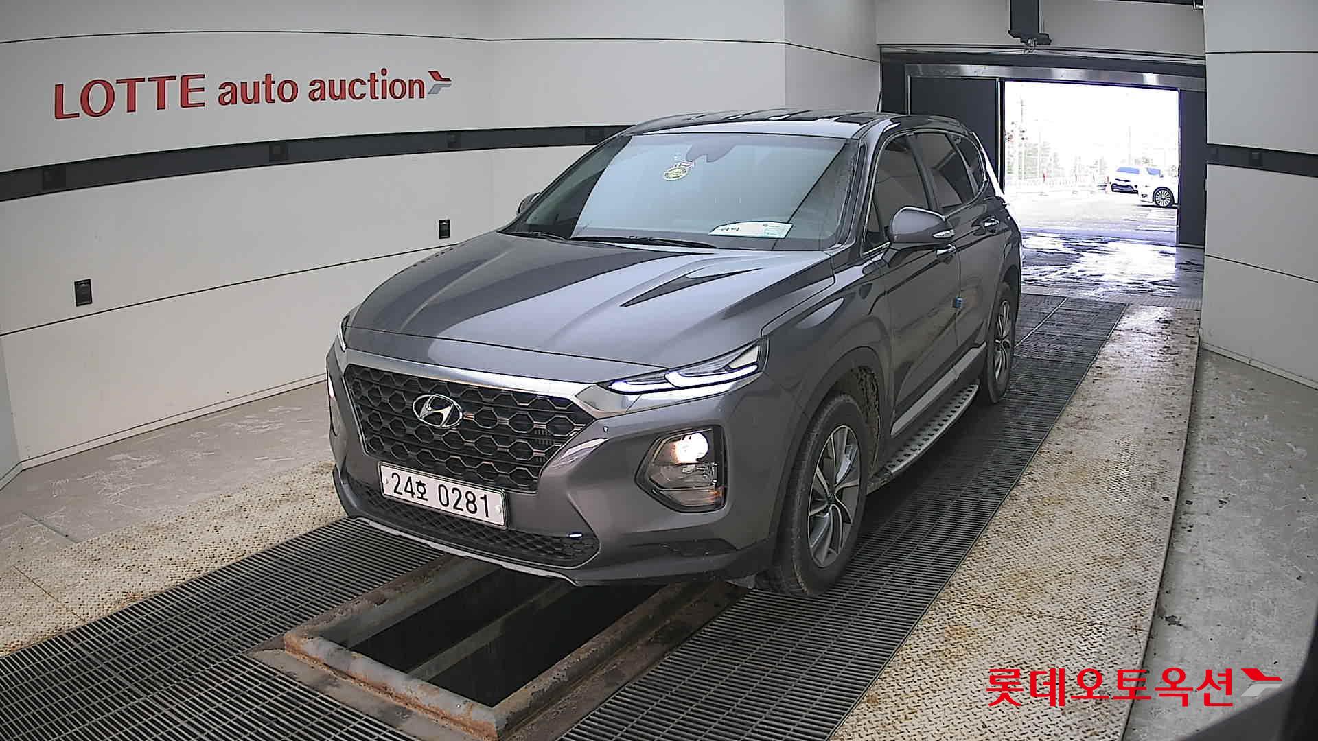 Hyundai Santa Fe 2020 - Image 10