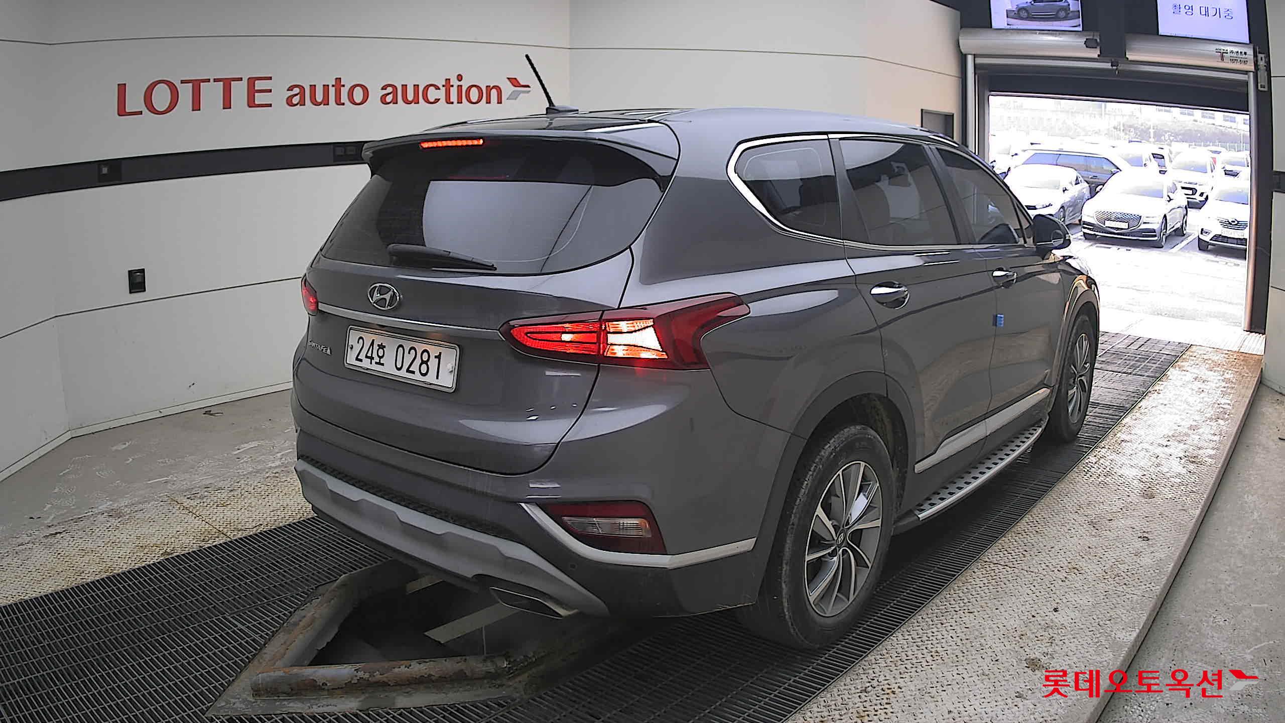 Hyundai Santa Fe 2020 - Image 5