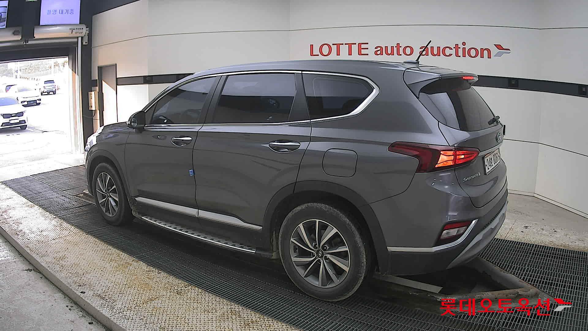 Hyundai Santa Fe 2020 - Image 15