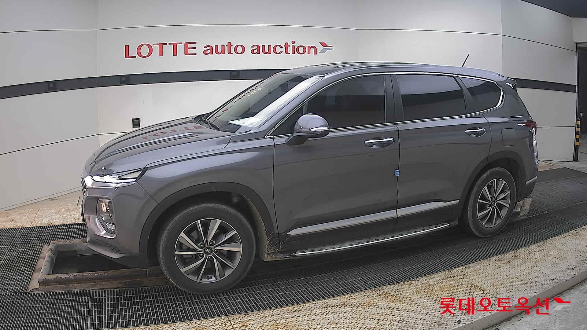 Hyundai Santa Fe 2020 - Image 12