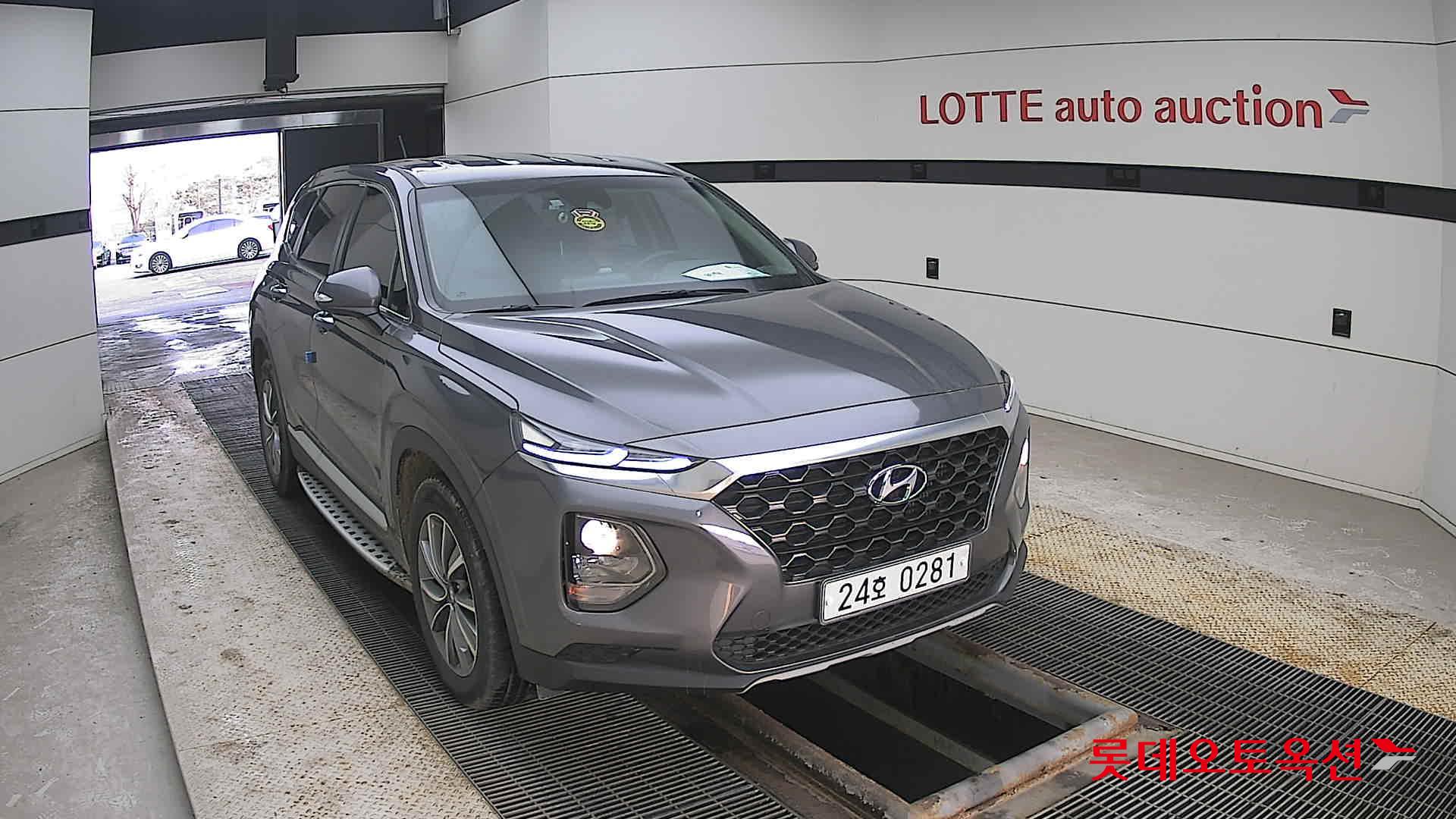 Hyundai Santa Fe 2020 - Image 24