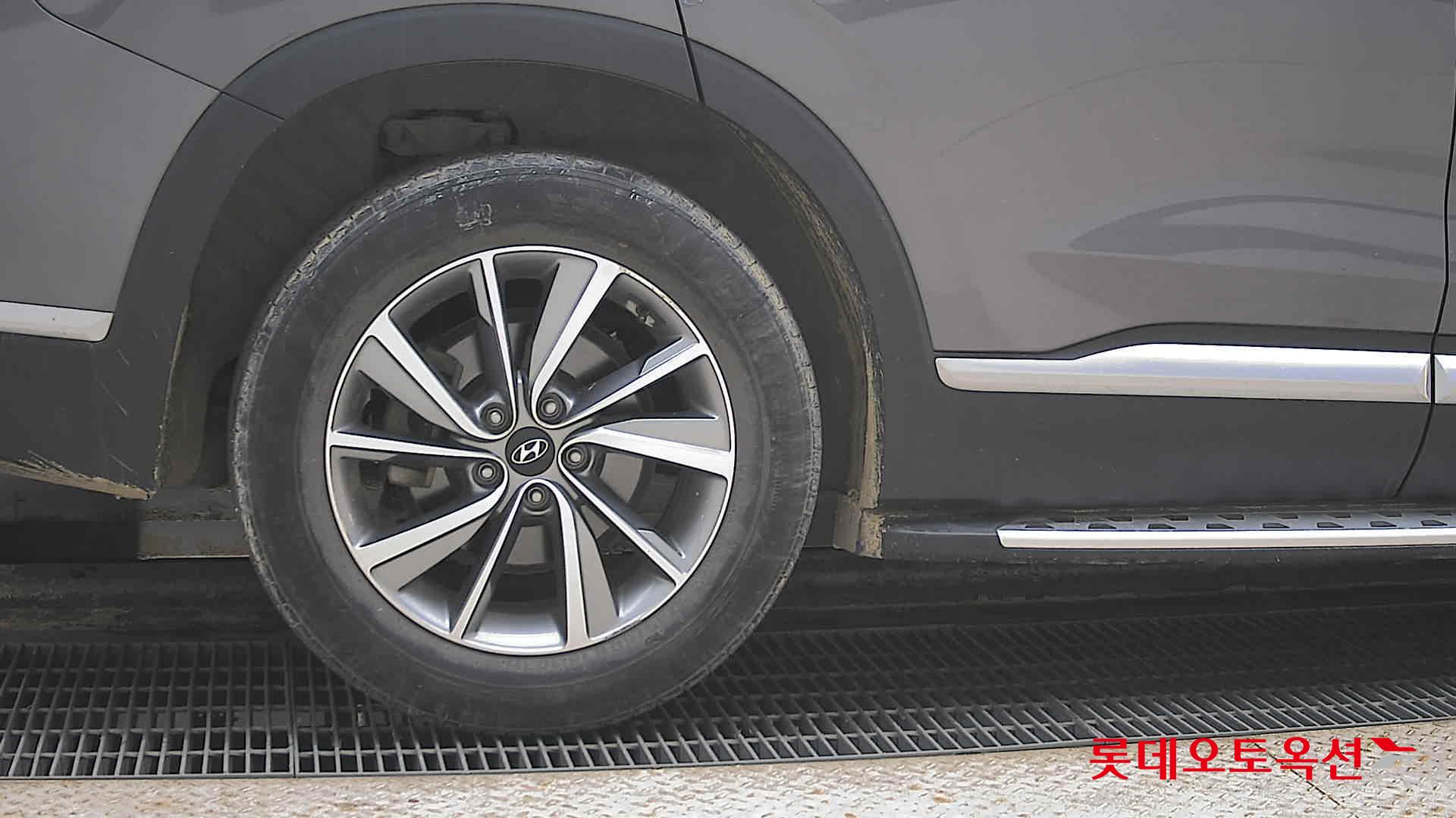 Hyundai Santa Fe 2020 - Image 28