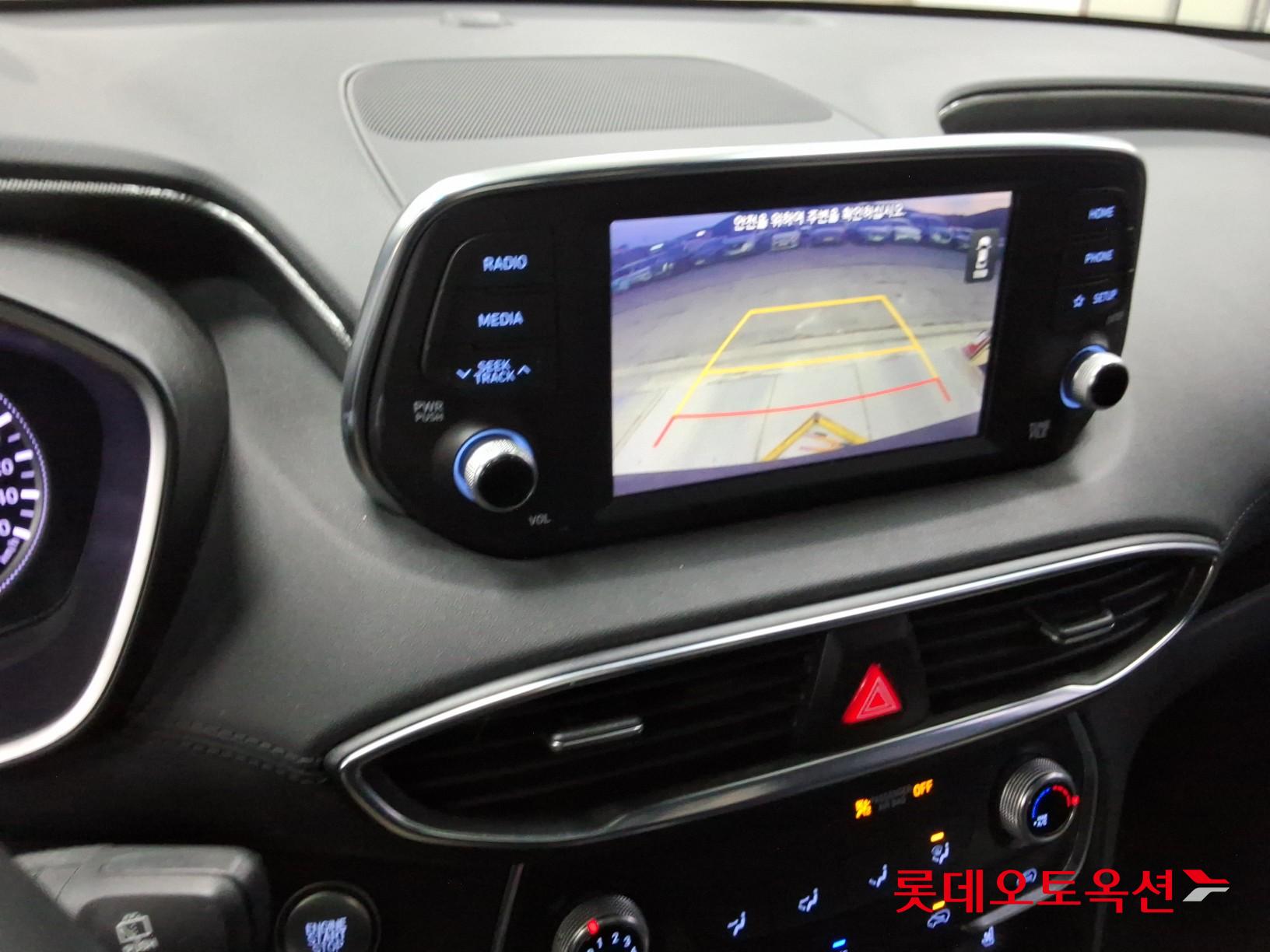 Hyundai Santa Fe 2020 - Image 31