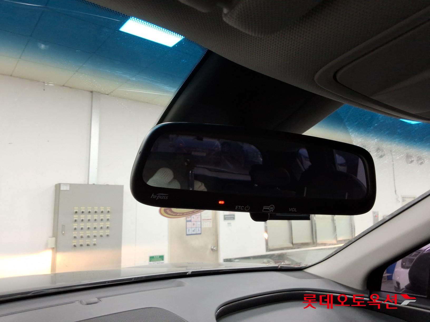 Hyundai Santa Fe 2020 - Image 33