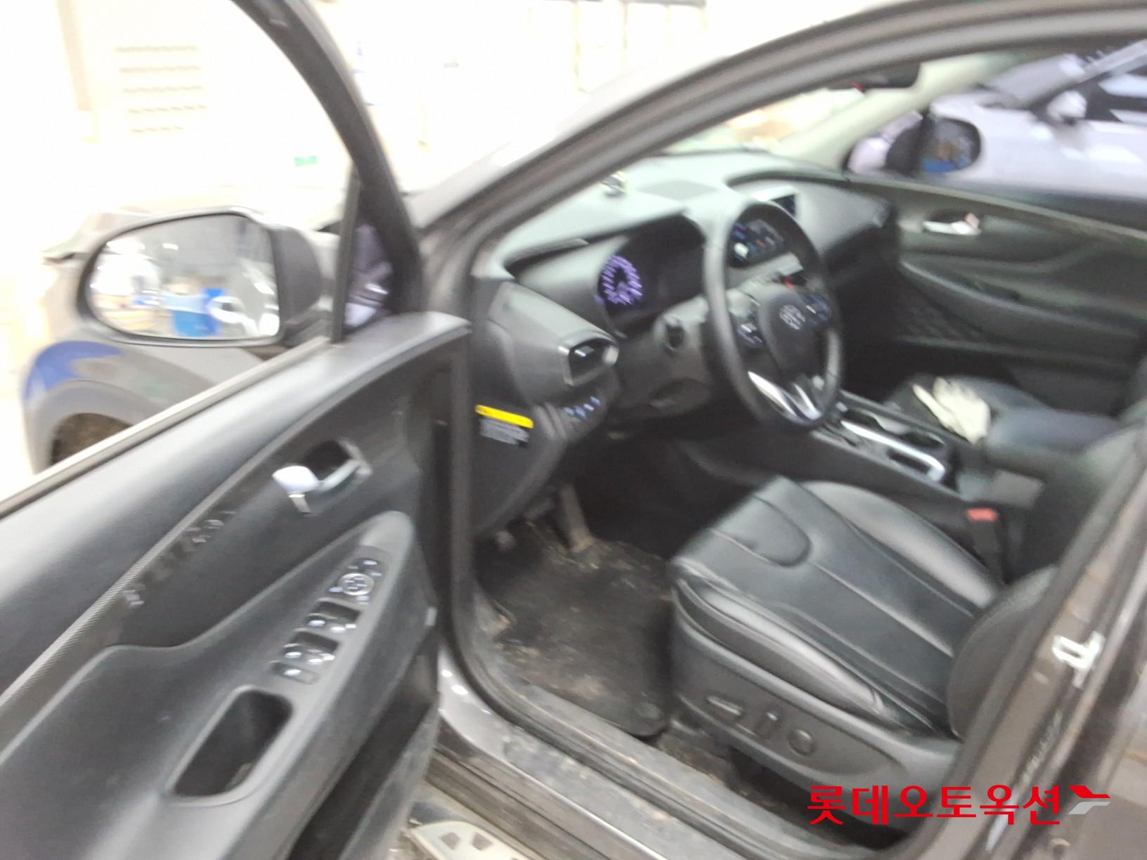 Hyundai Santa Fe 2020 - Image 36