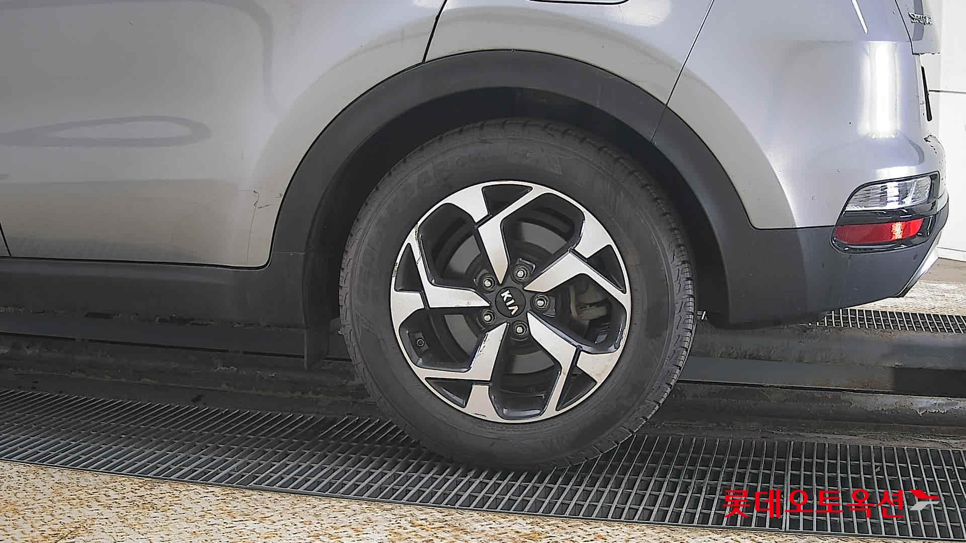 Kia Sportage id 3816372 из Кореи 22