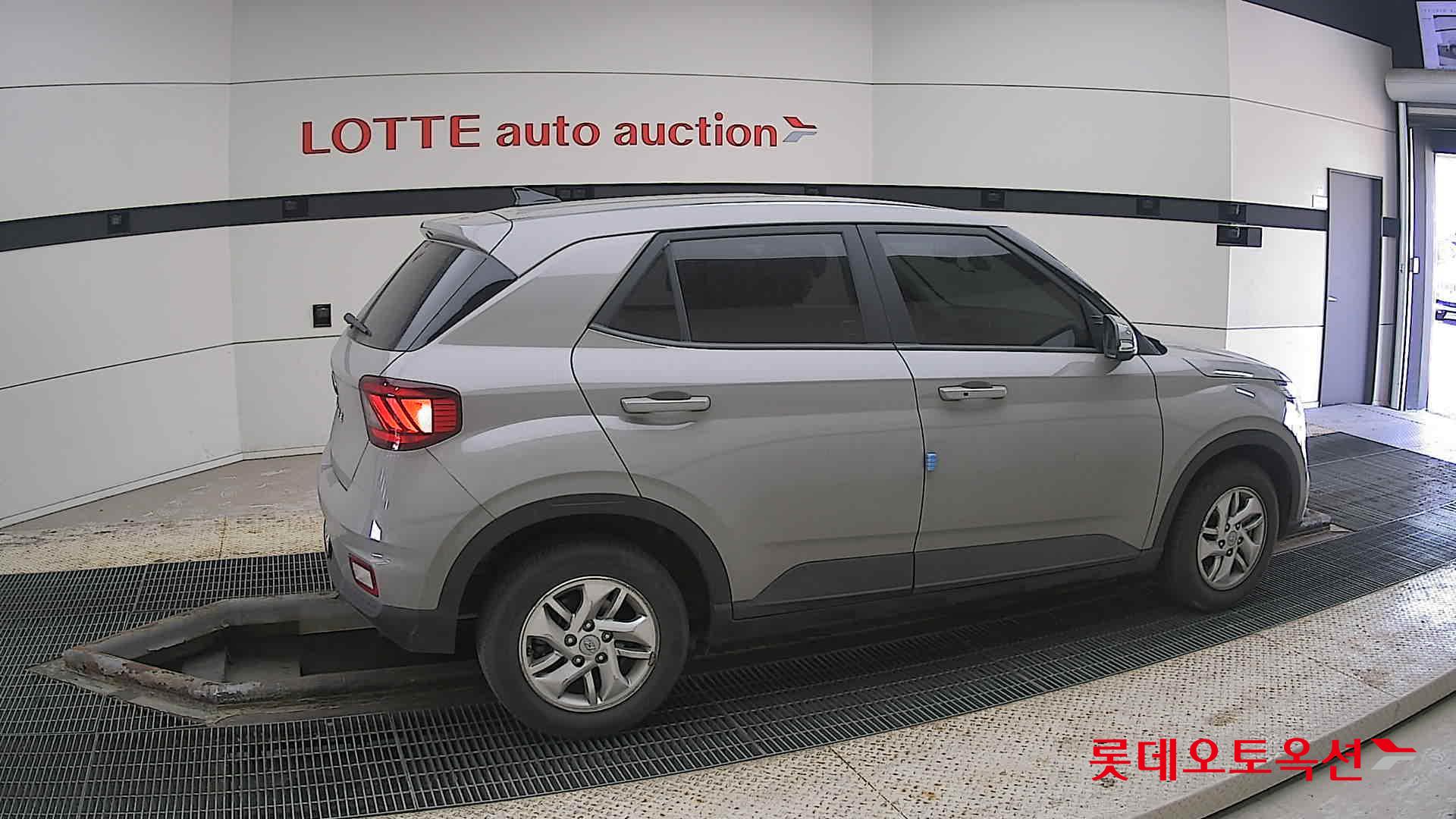 Hyundai Venue id 3803694 из Кореи 18