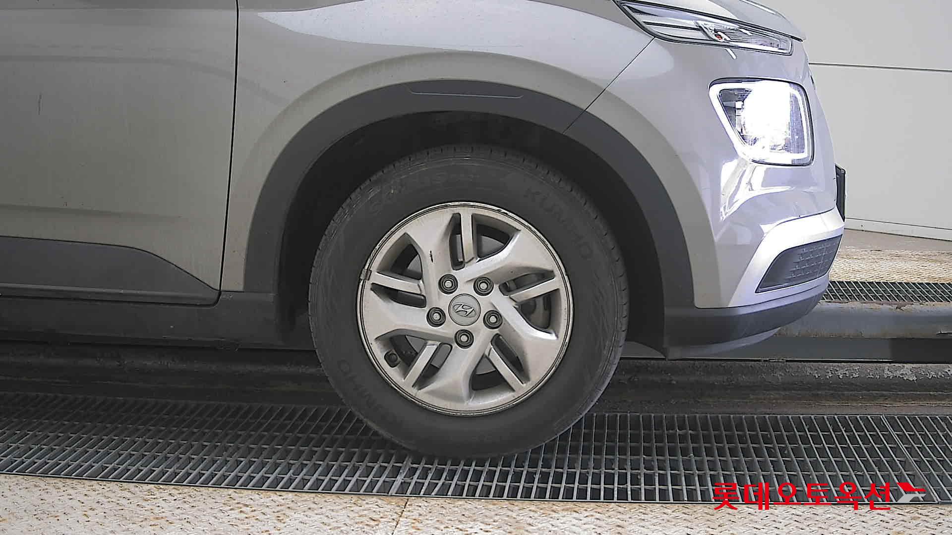 Hyundai Venue id 3803694 из Кореи 23