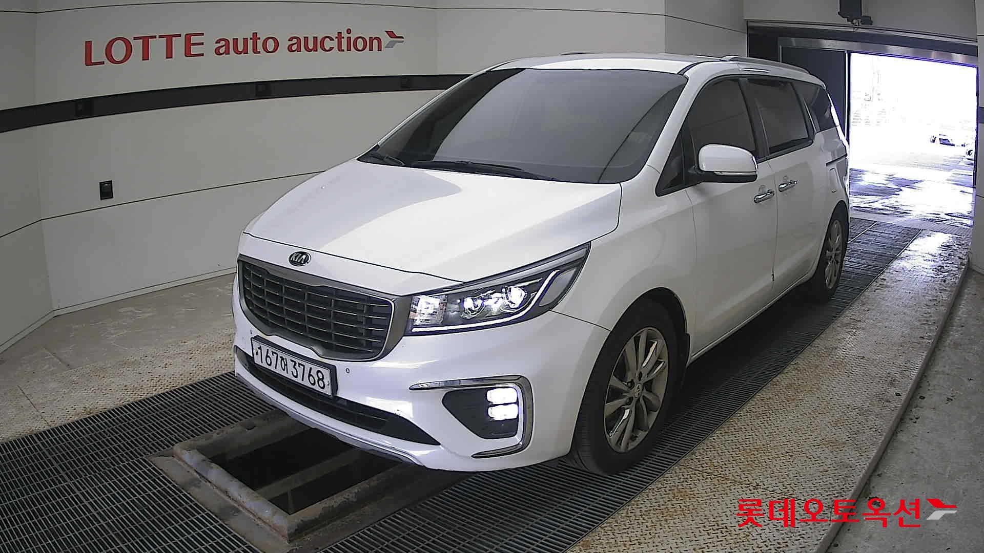 Kia Carnival id 3803781 из Кореи 14