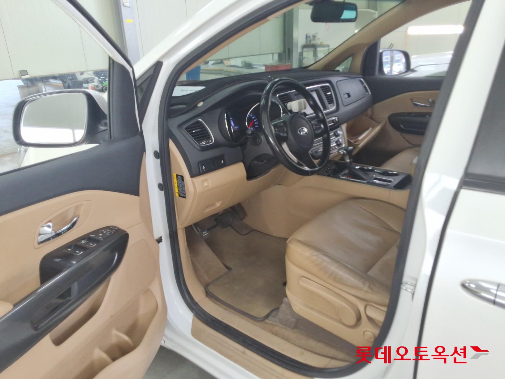 Kia Carnival id 3803781 из Кореи 34