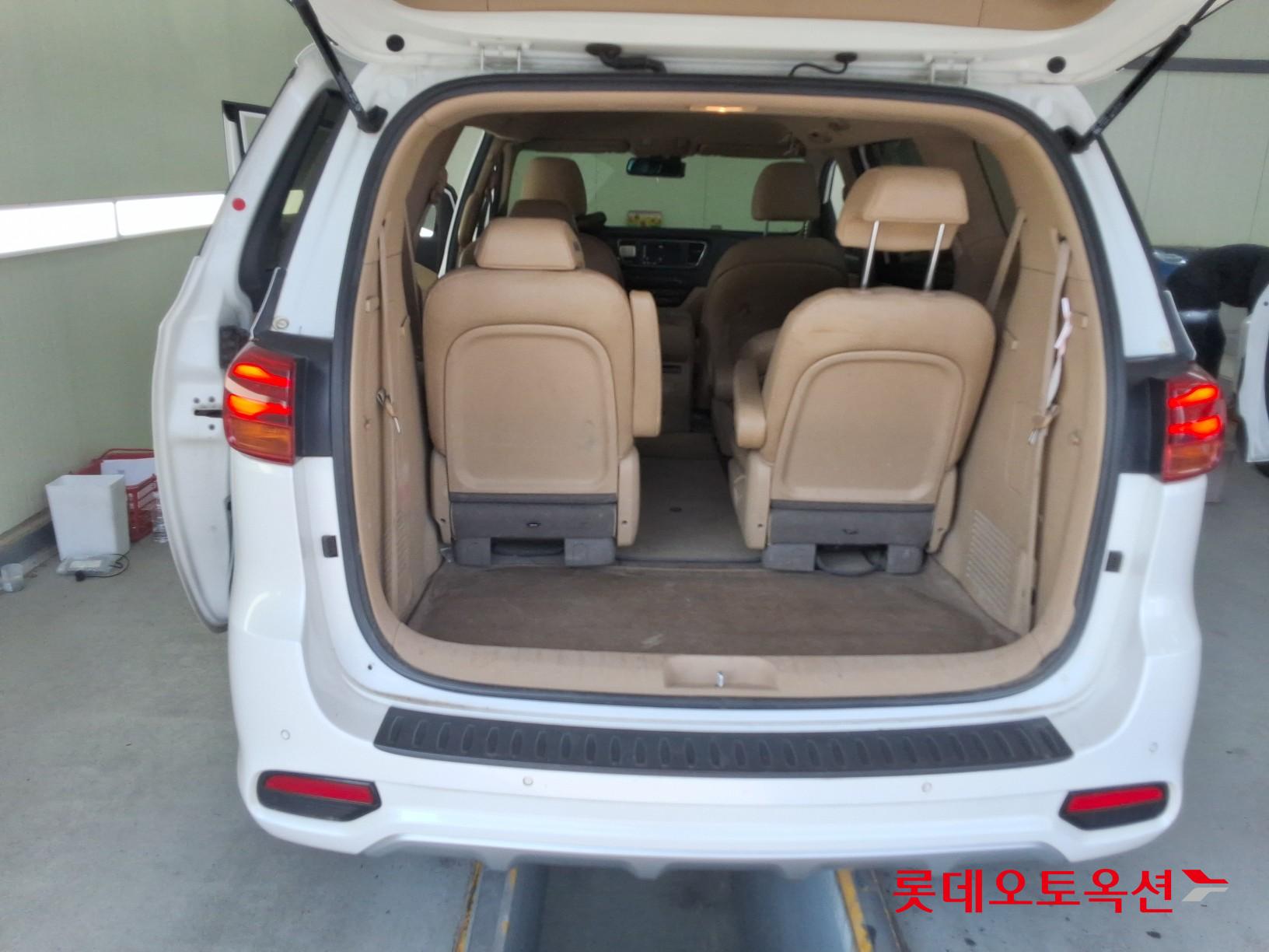 Kia Carnival id 3803781 из Кореи 36