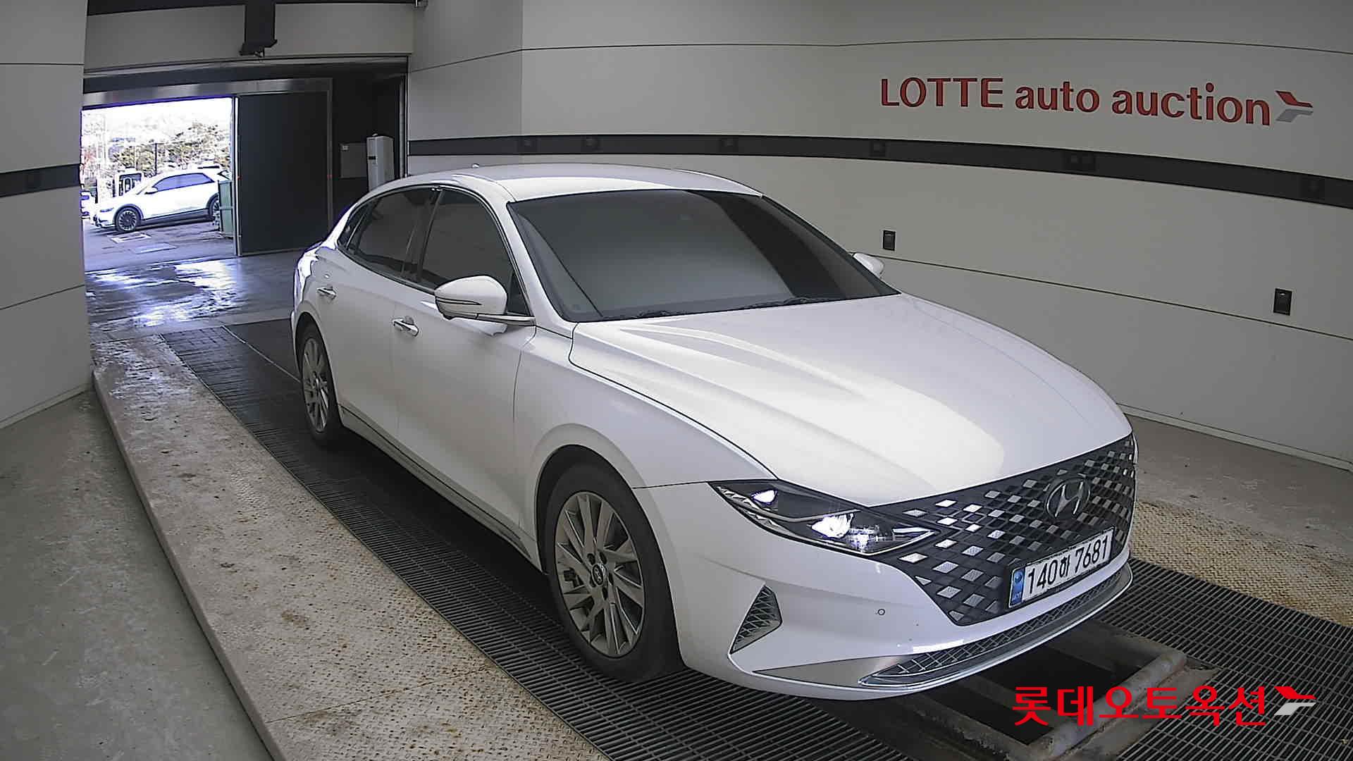 Hyundai Grandeur Hybrid 2021 Белый из Кореи, фото 2