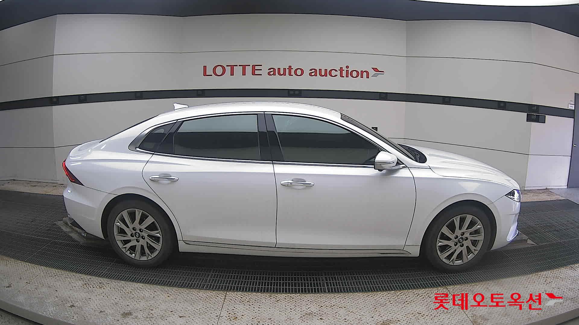 Hyundai Grandeur Hybrid 2021 Белый из Кореи, фото 3