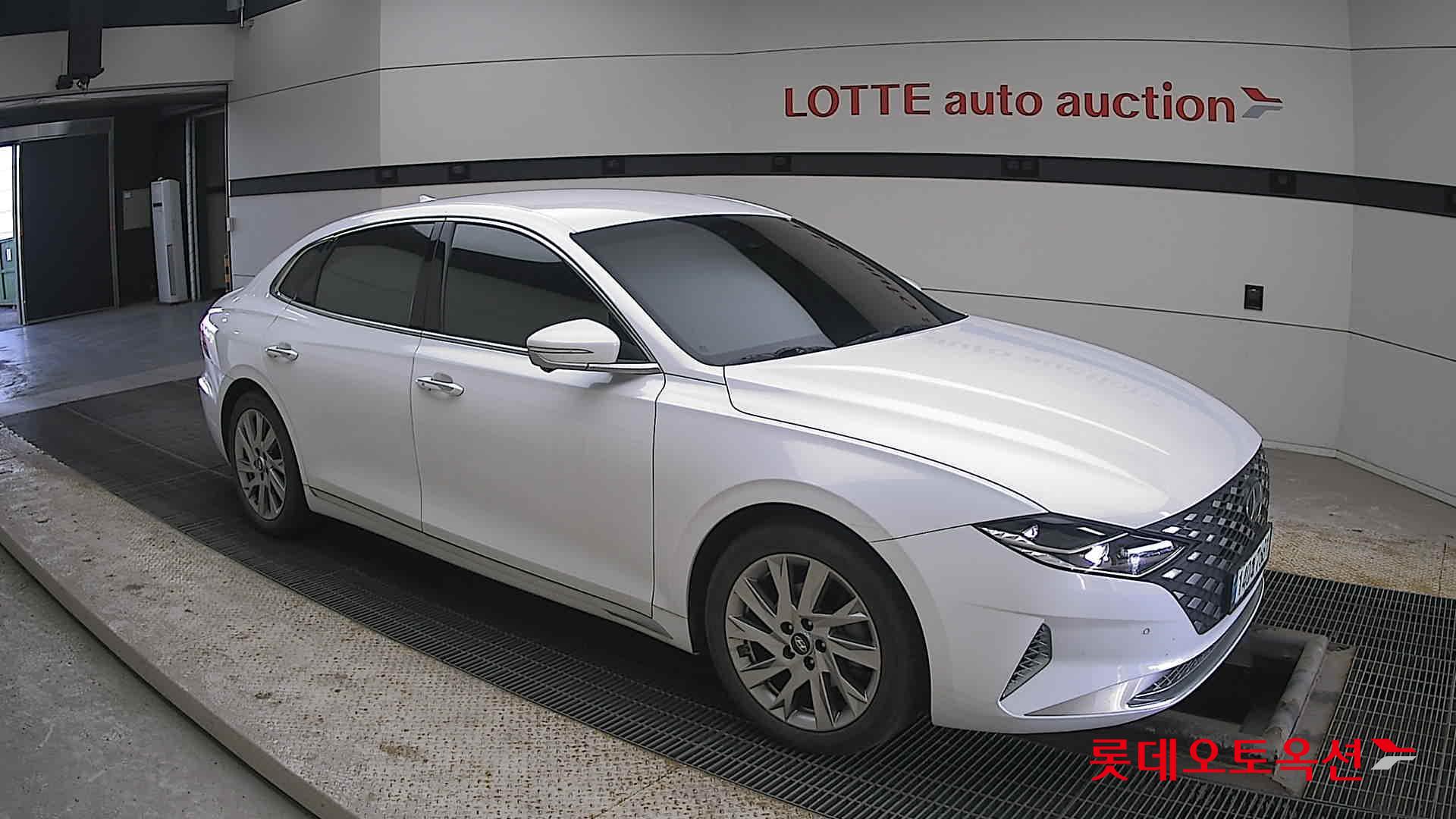 Hyundai Grandeur Hybrid id 3816352 из Кореи 16