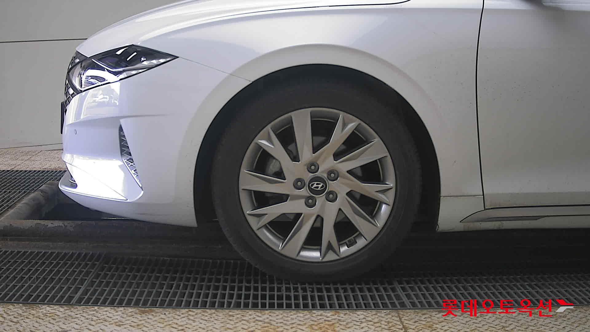 Hyundai Grandeur Hybrid id 3816352 из Кореи 21