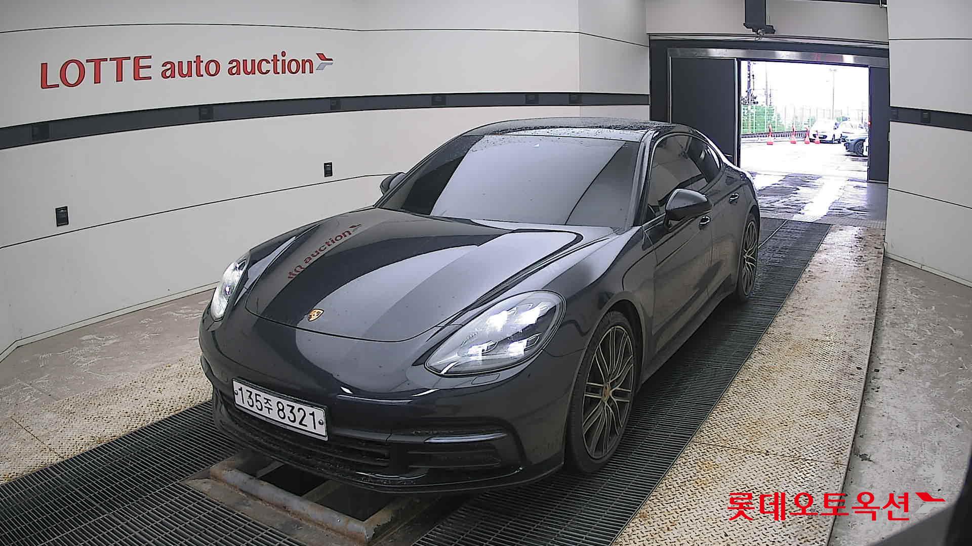 Porsche Panamera 4 2020 Черный из Кореи