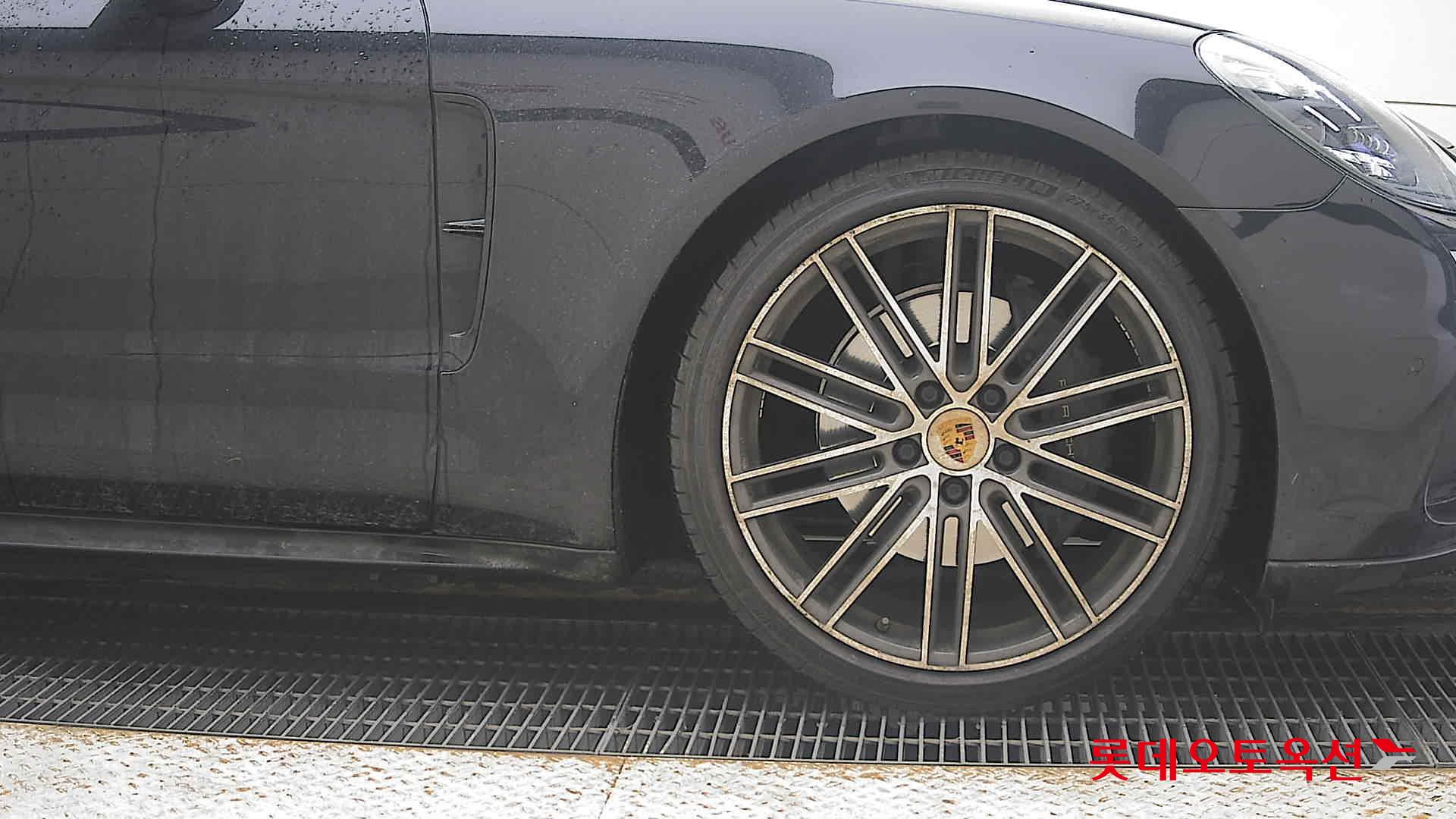 Porsche Panamera 4 id 3810008 из Кореи 23