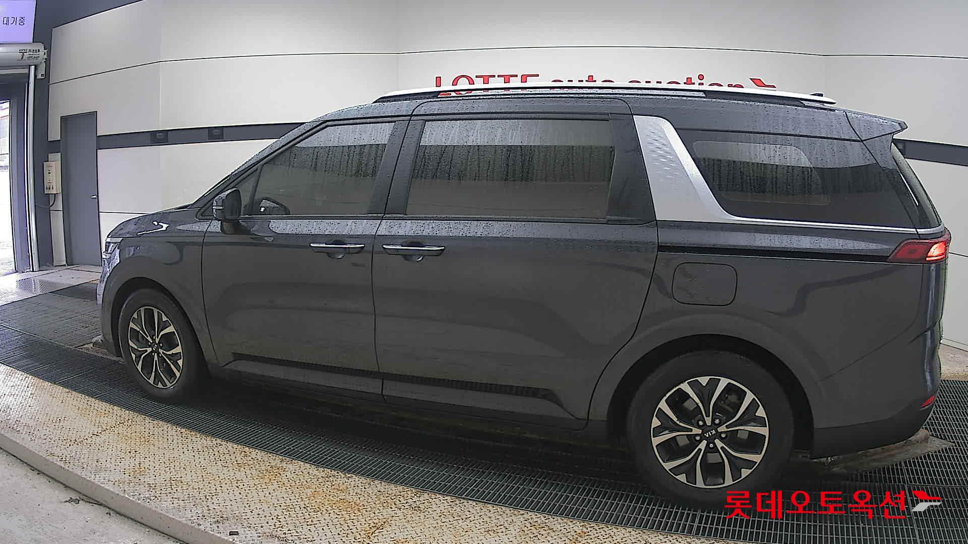 Kia Carnival id 3809974 из Кореи 11