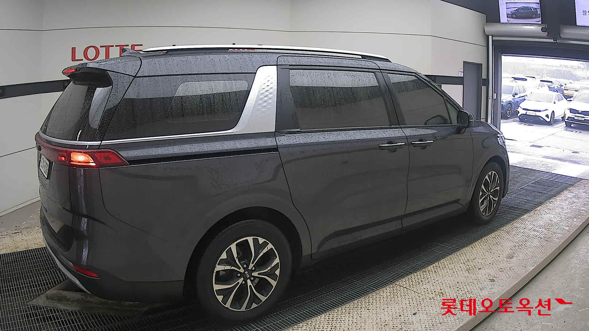 Kia Carnival id 3809974 из Кореи 19