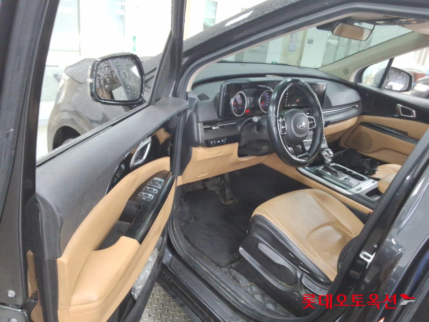 Kia Carnival id 3809974 из Кореи 34