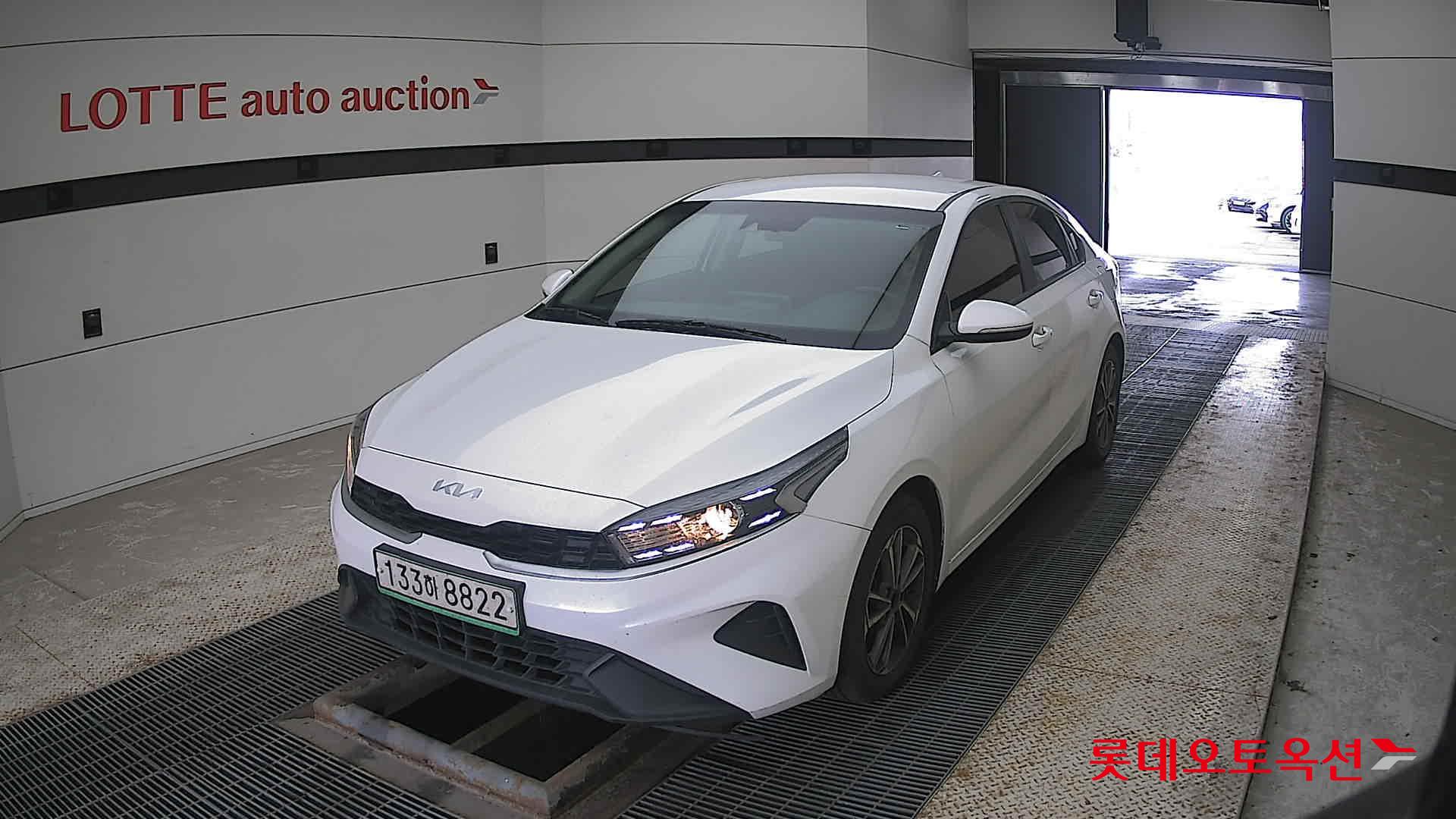 Kia K3 2022 Белый из Кореи