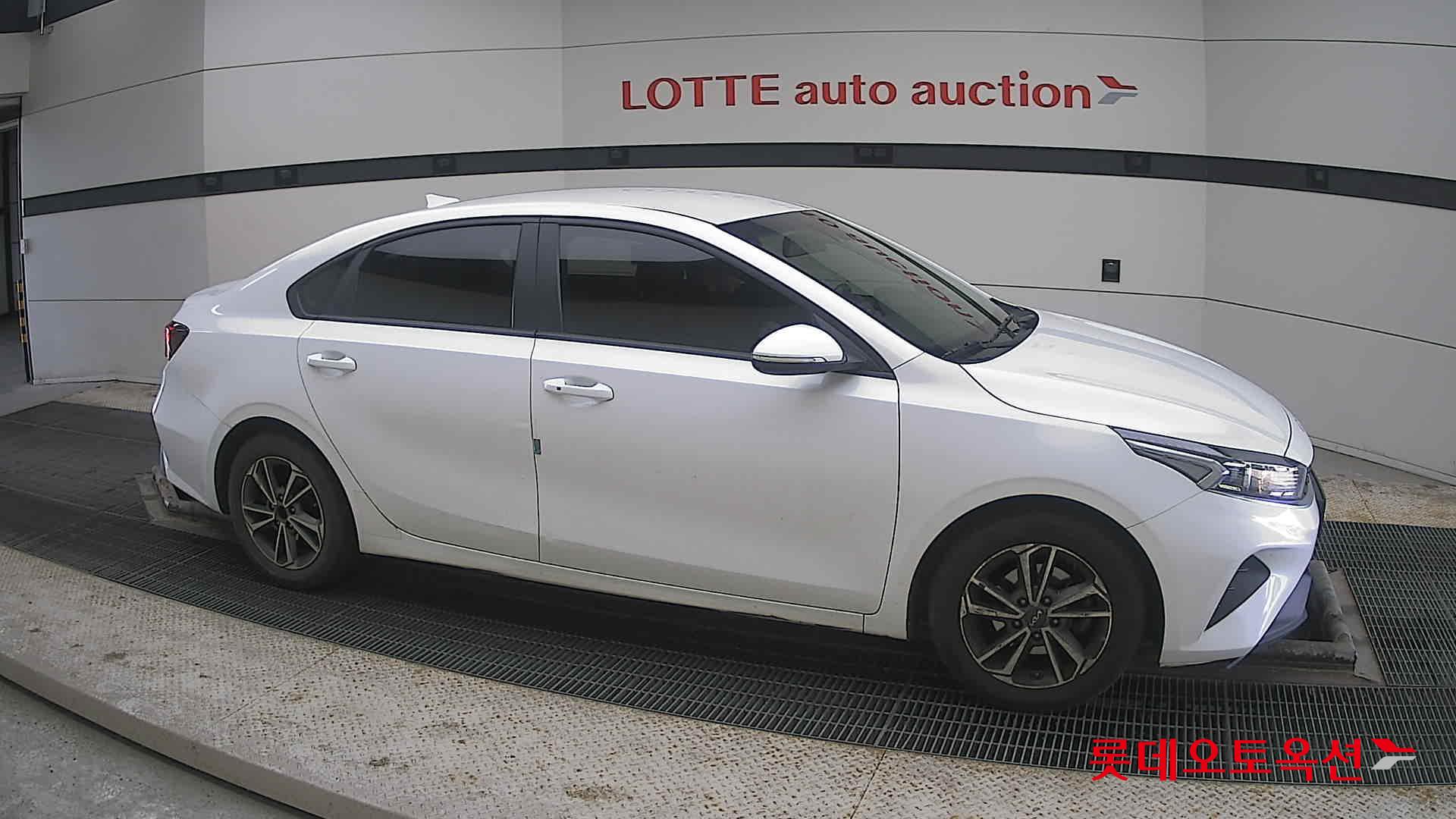 Kia K3 id 3822915 из Кореи 17