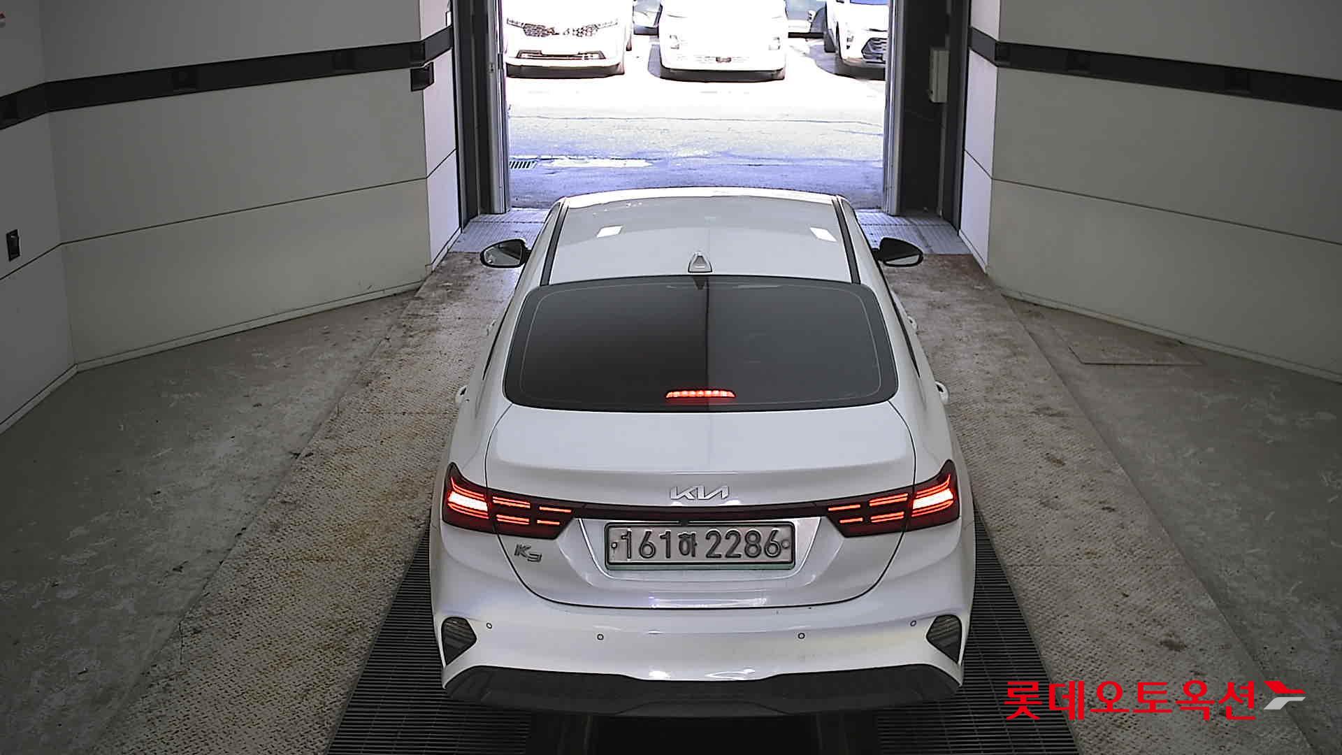 Kia K3 2022 Белый из Кореи, фото 5