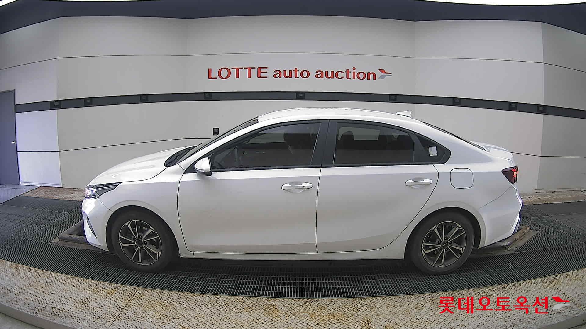 Kia K3 id 3822981 из Кореи 7