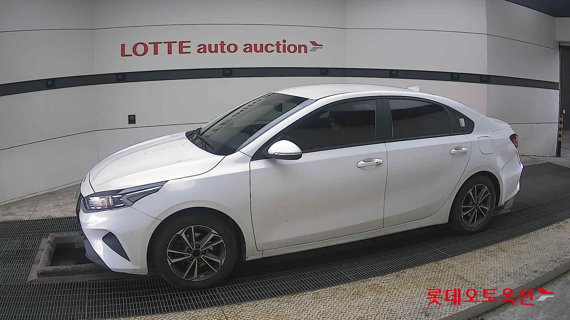 Kia K3 id 3822981 из Кореи 12