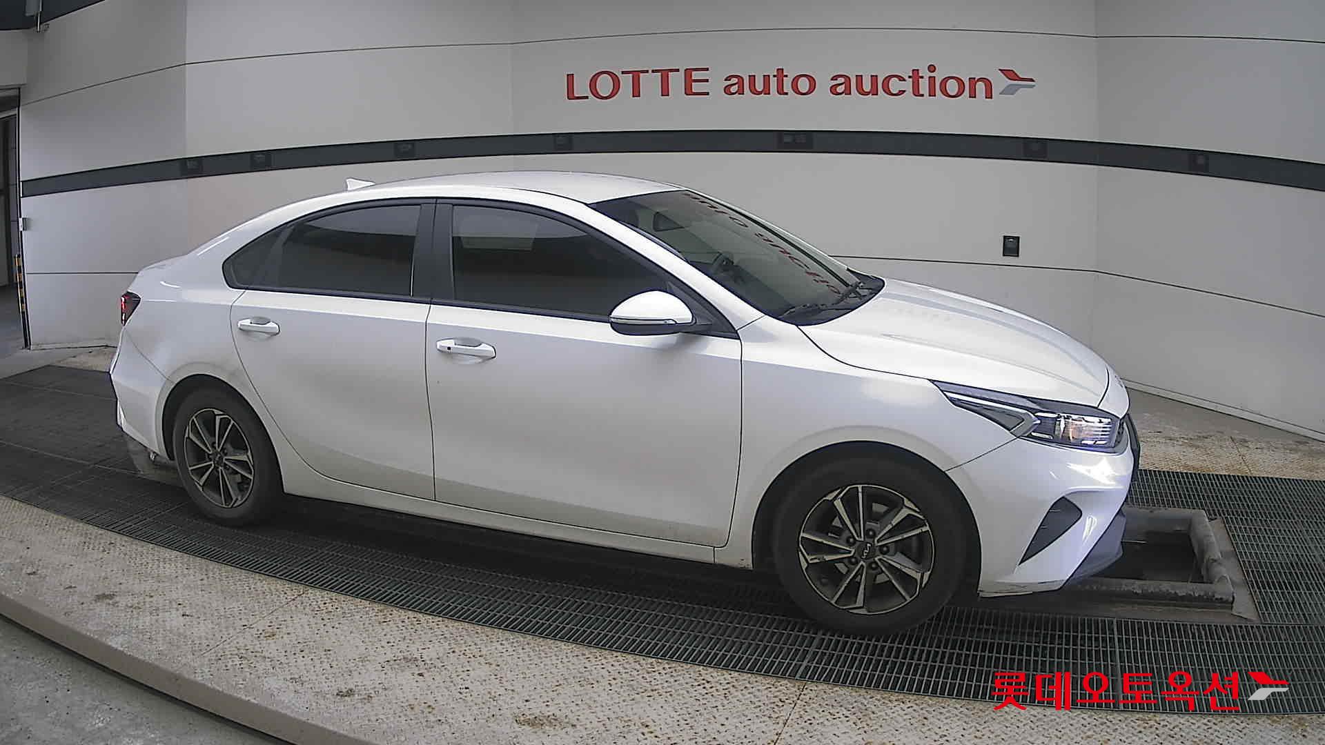 Kia K3 id 3822981 из Кореи 17