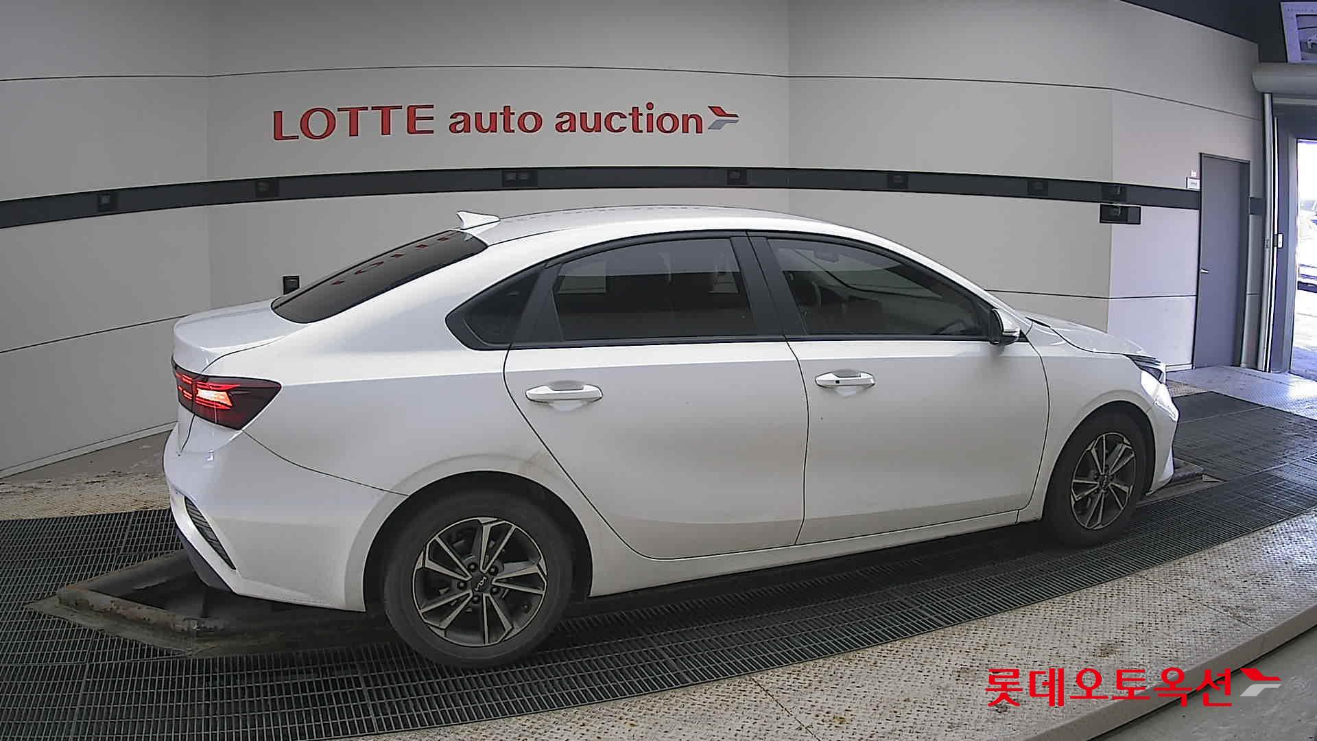 Kia K3 id 3822981 из Кореи 18