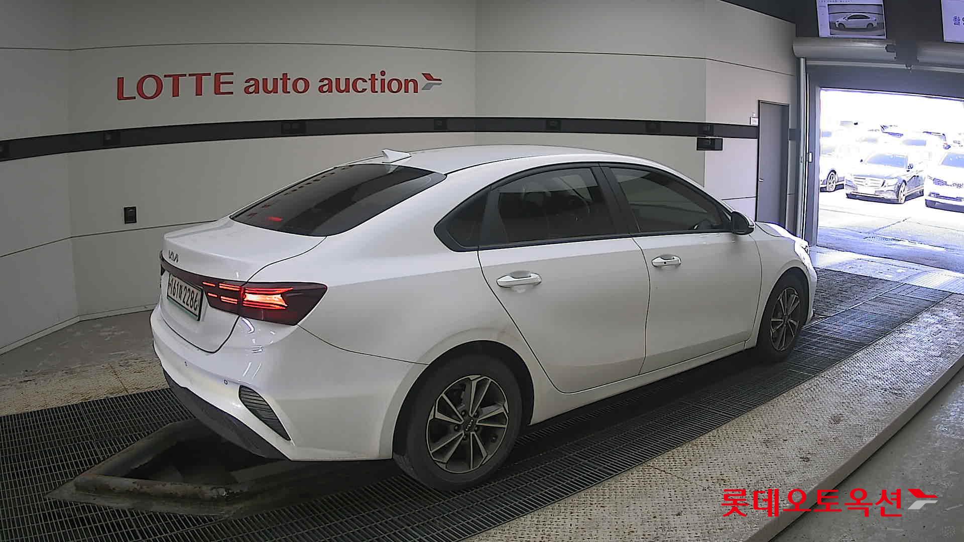 Kia K3 id 3822981 из Кореи 19