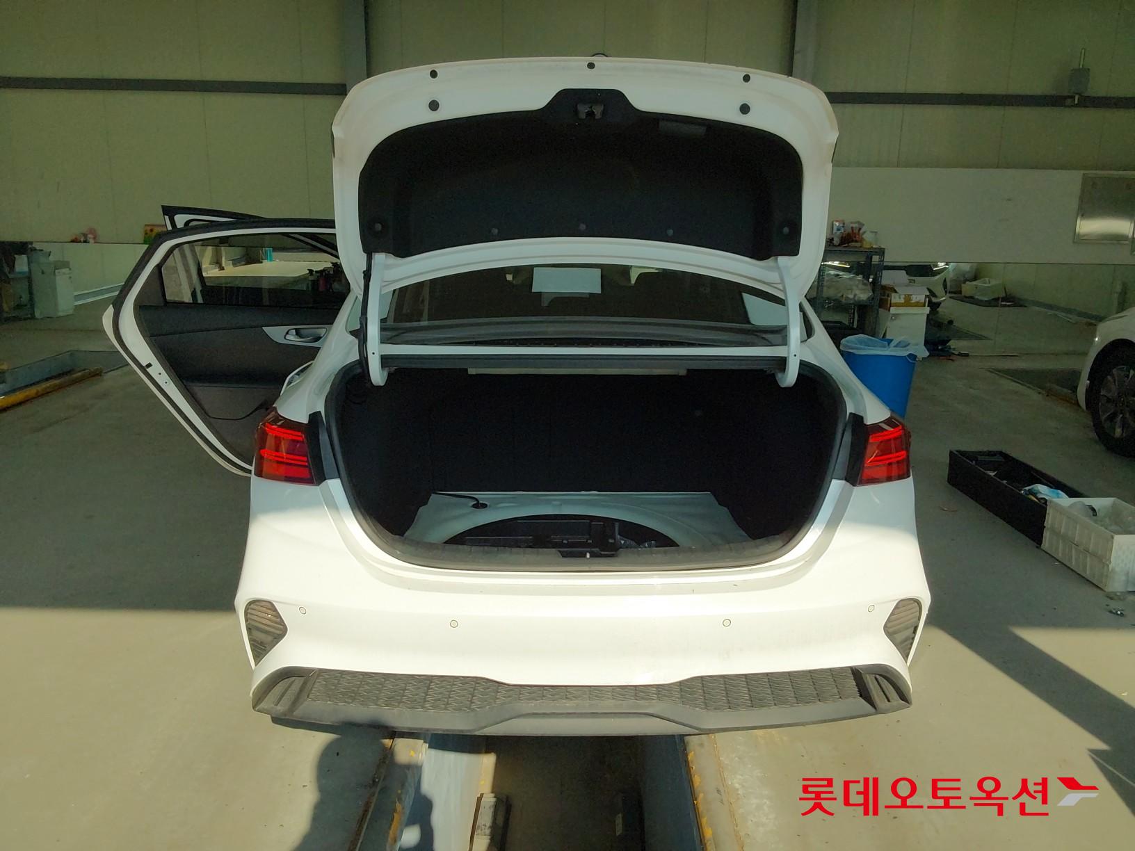 Kia K3 id 3822981 из Кореи 38