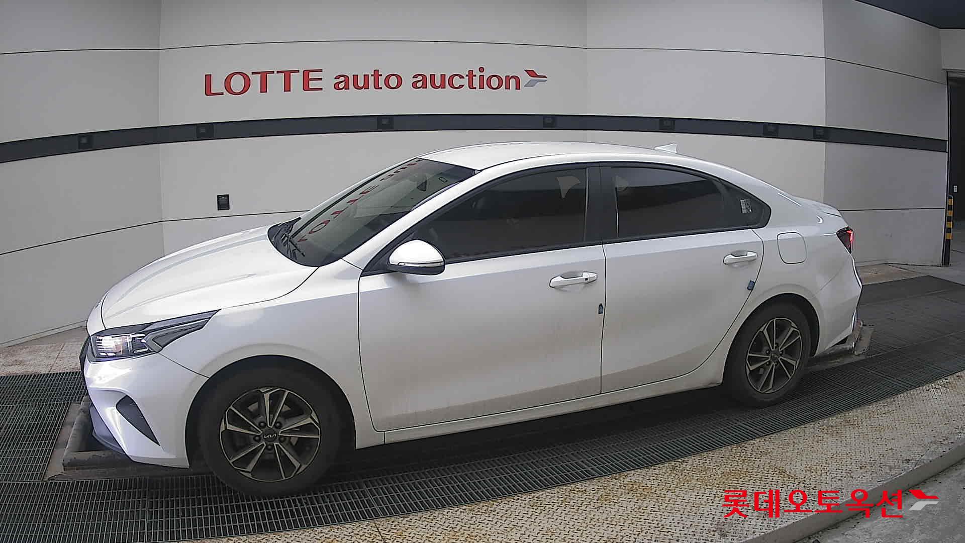 Kia K3 id 3822913 из Кореи 12