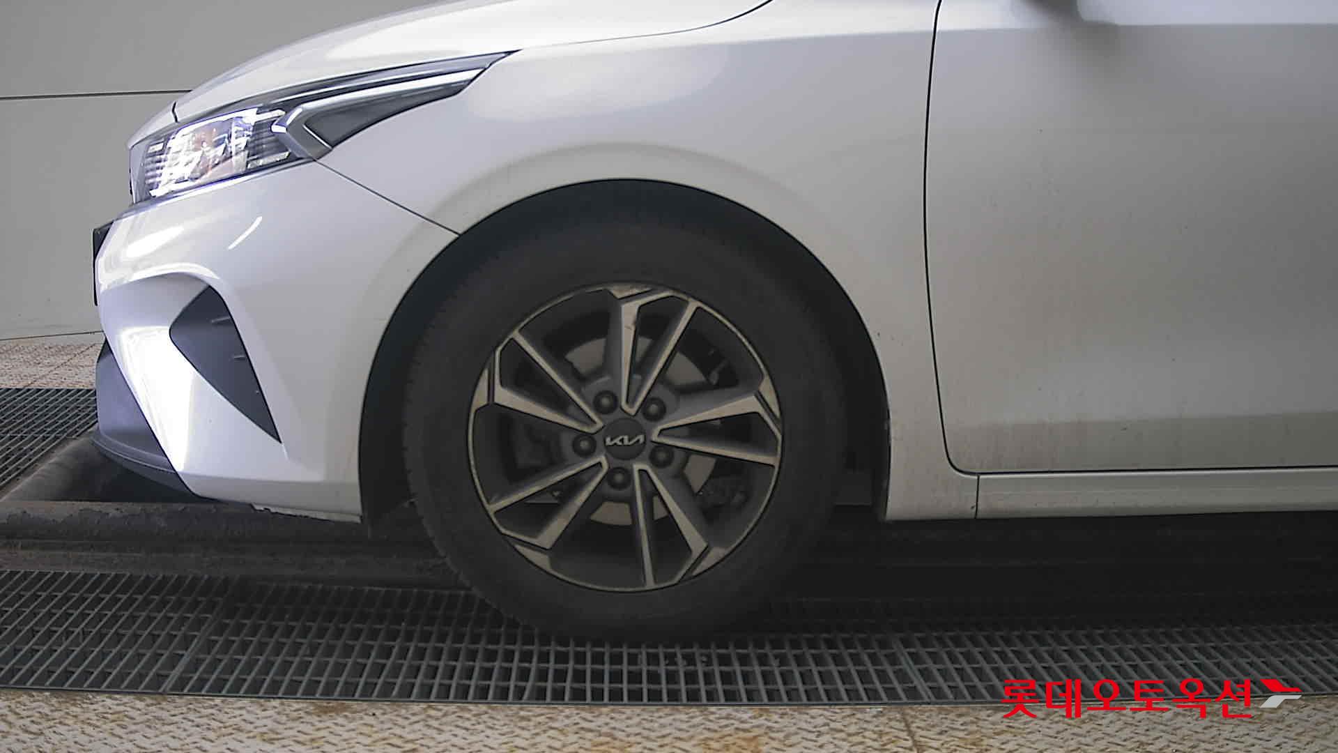 Kia K3 id 3822913 из Кореи 21