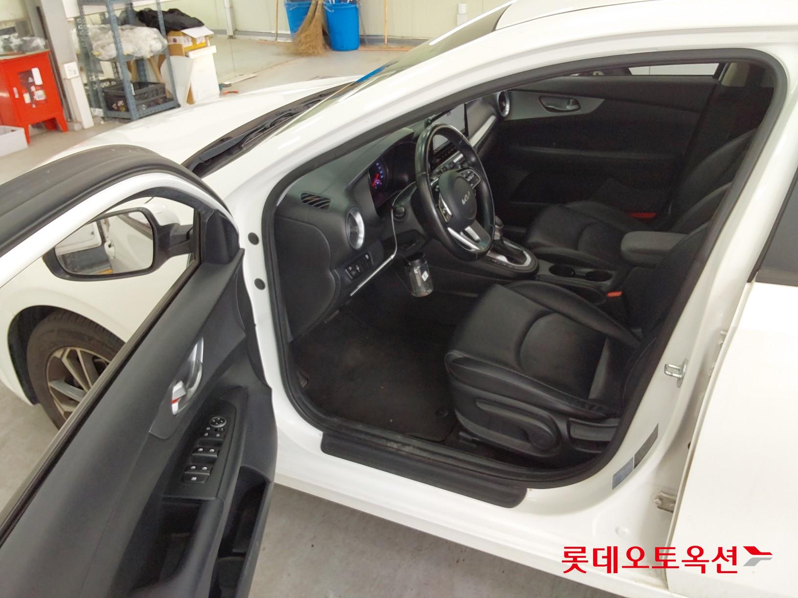 Kia K3 id 3822913 из Кореи 36