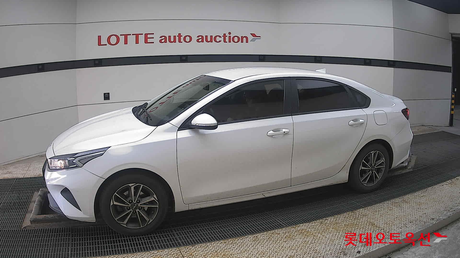 Kia K3 id 3816406 из Кореи 12