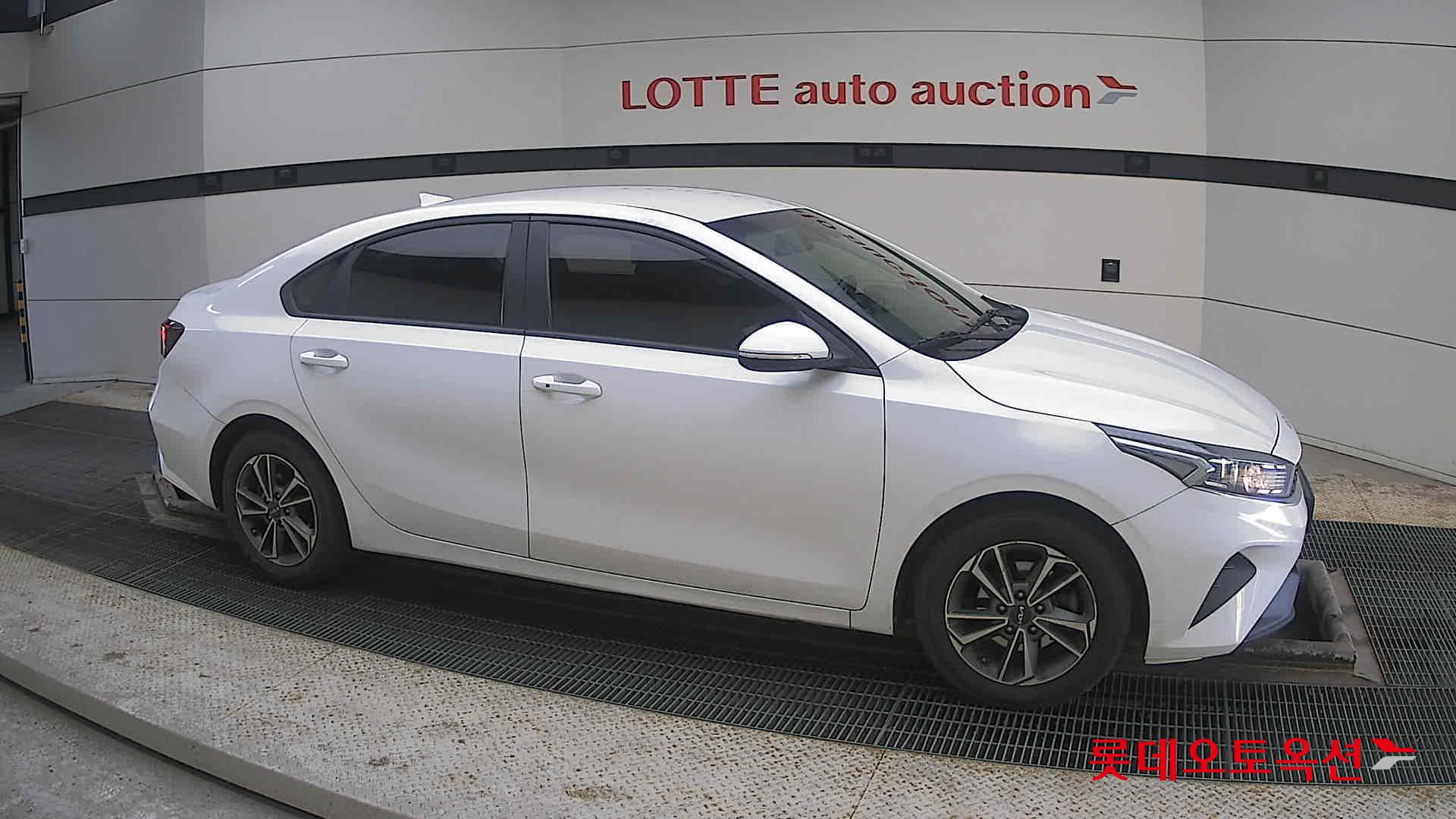 Kia K3 id 3816406 из Кореи 17