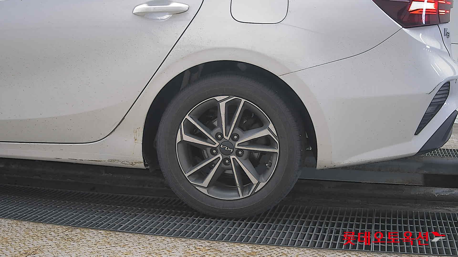 Kia K3 id 3816406 из Кореи 22