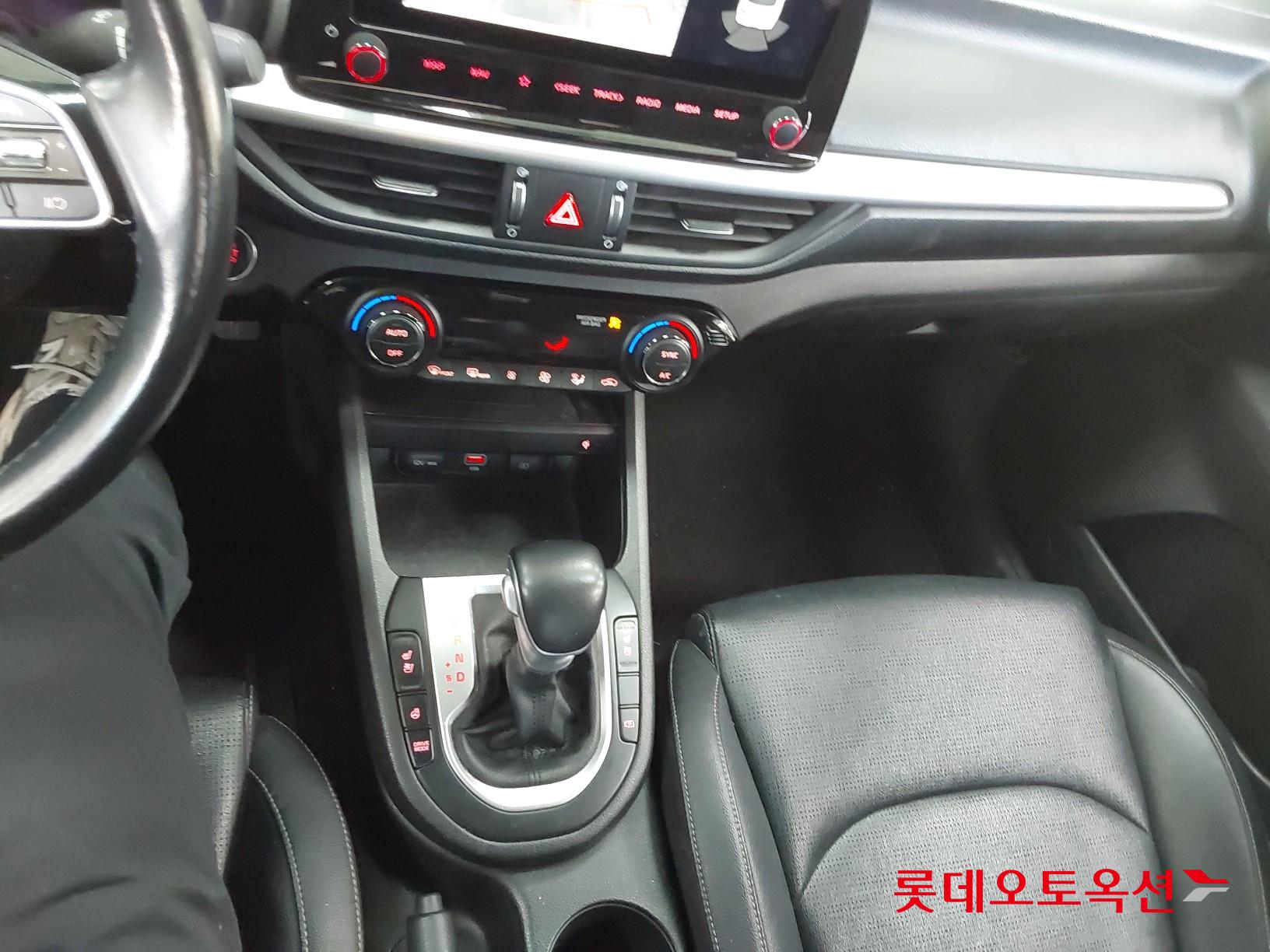 Kia K3 id 3816406 из Кореи 34