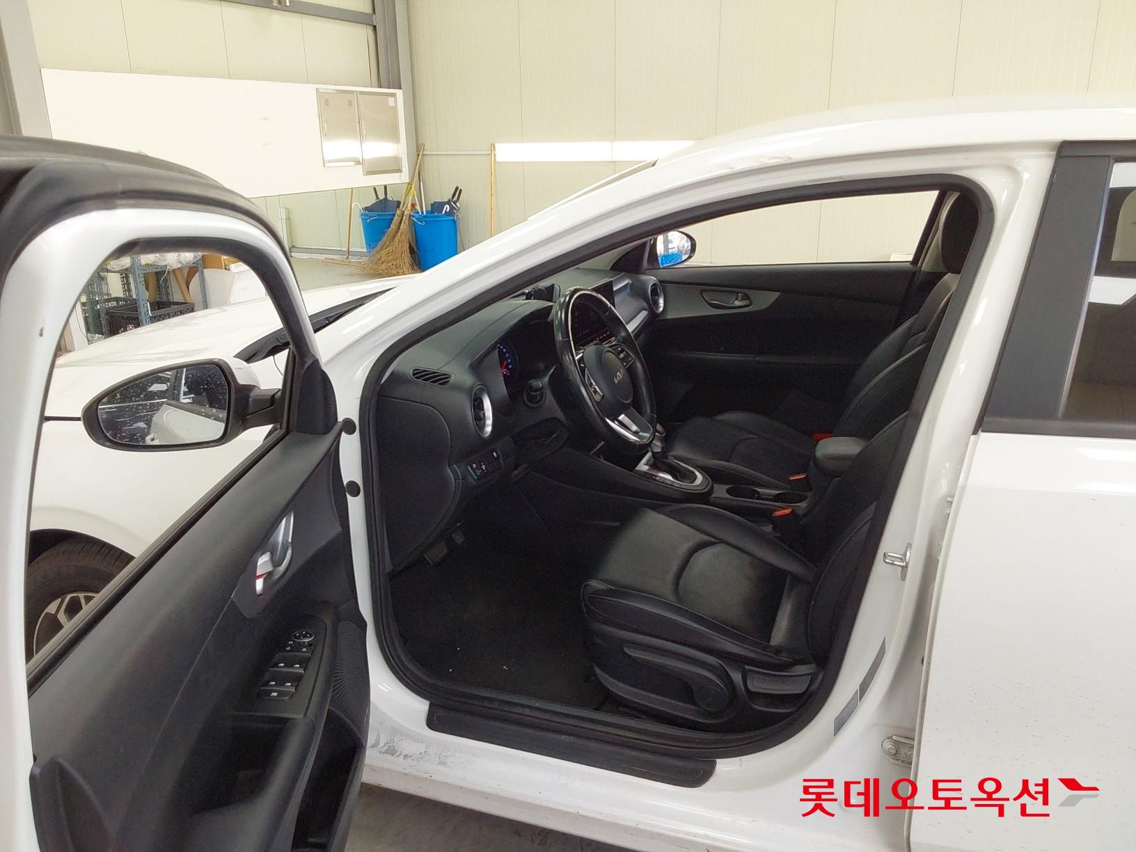 Kia K3 id 3816406 из Кореи 36