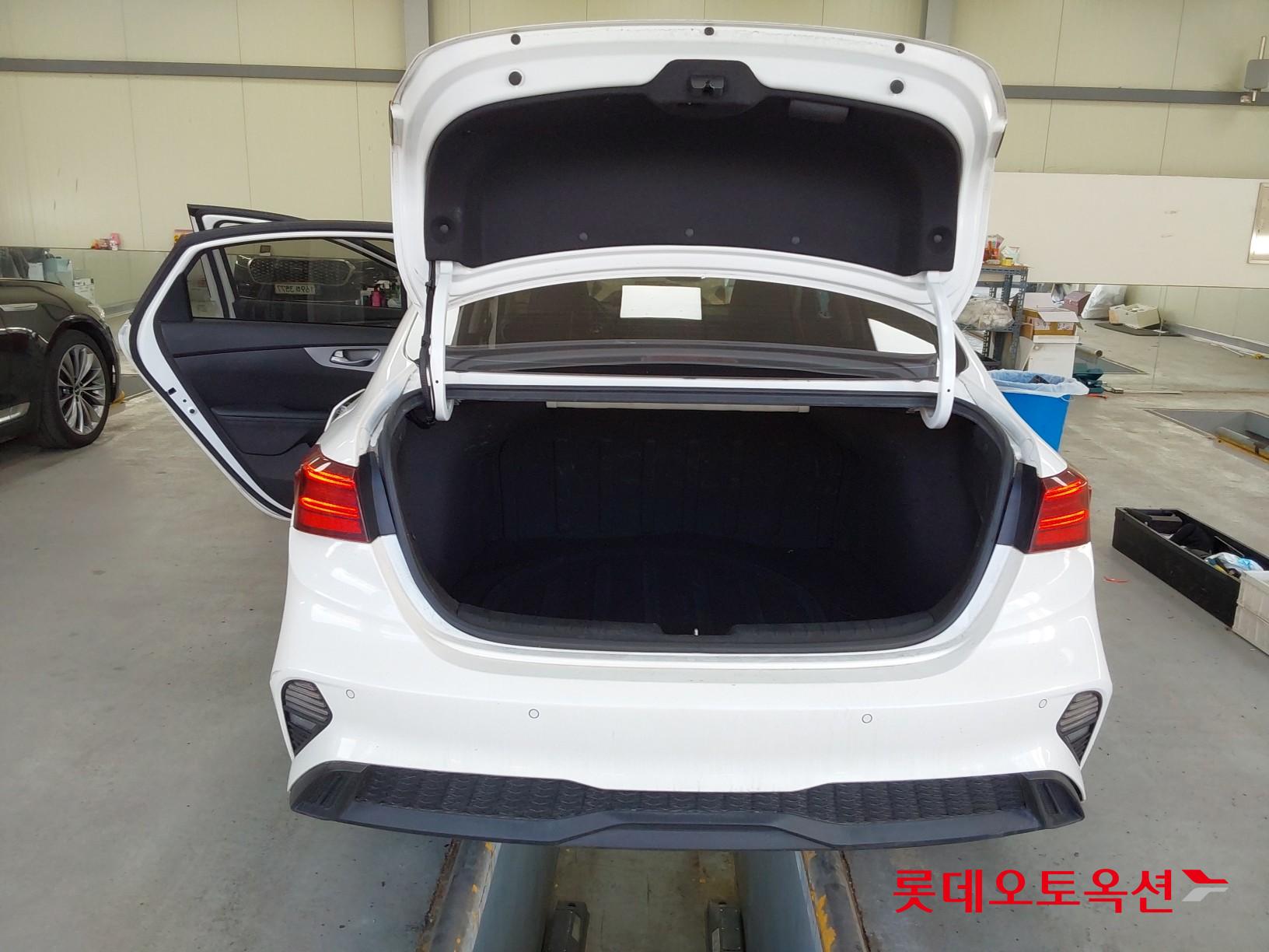 Kia K3 id 3816406 из Кореи 38