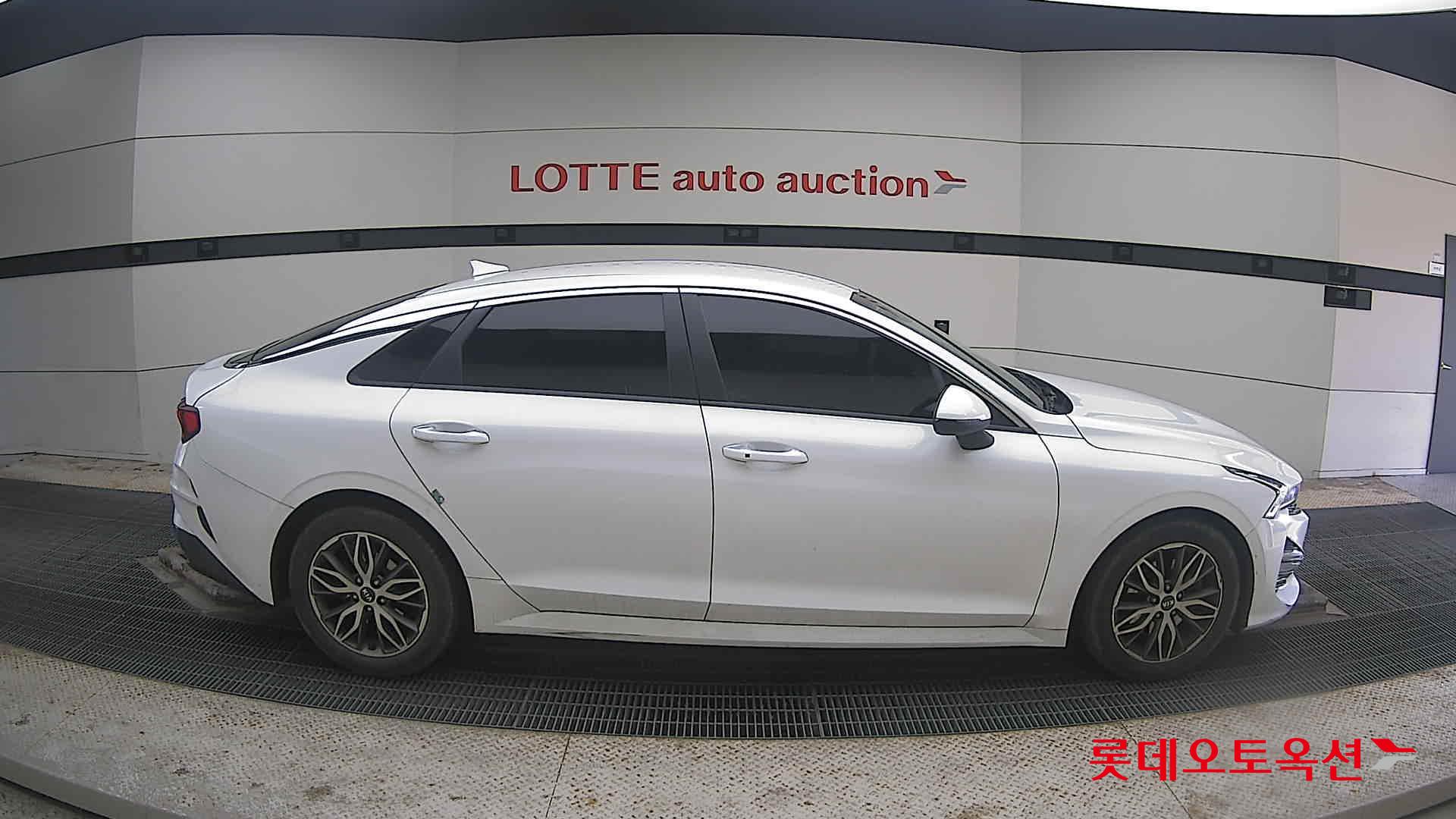 Kia K5 2021 Белый из Кореи, фото 3