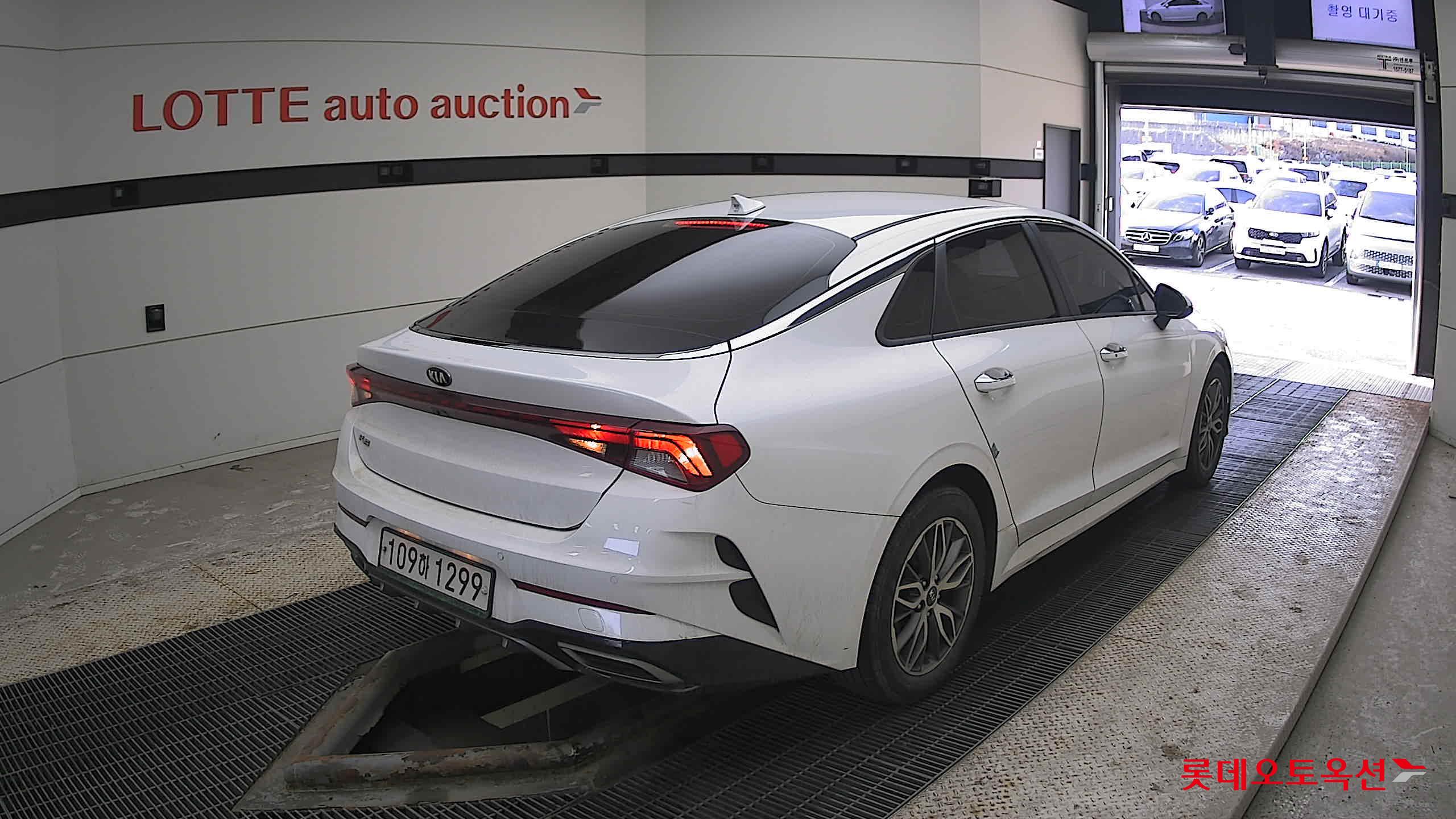 Kia K5 2021 Белый из Кореи, фото 4