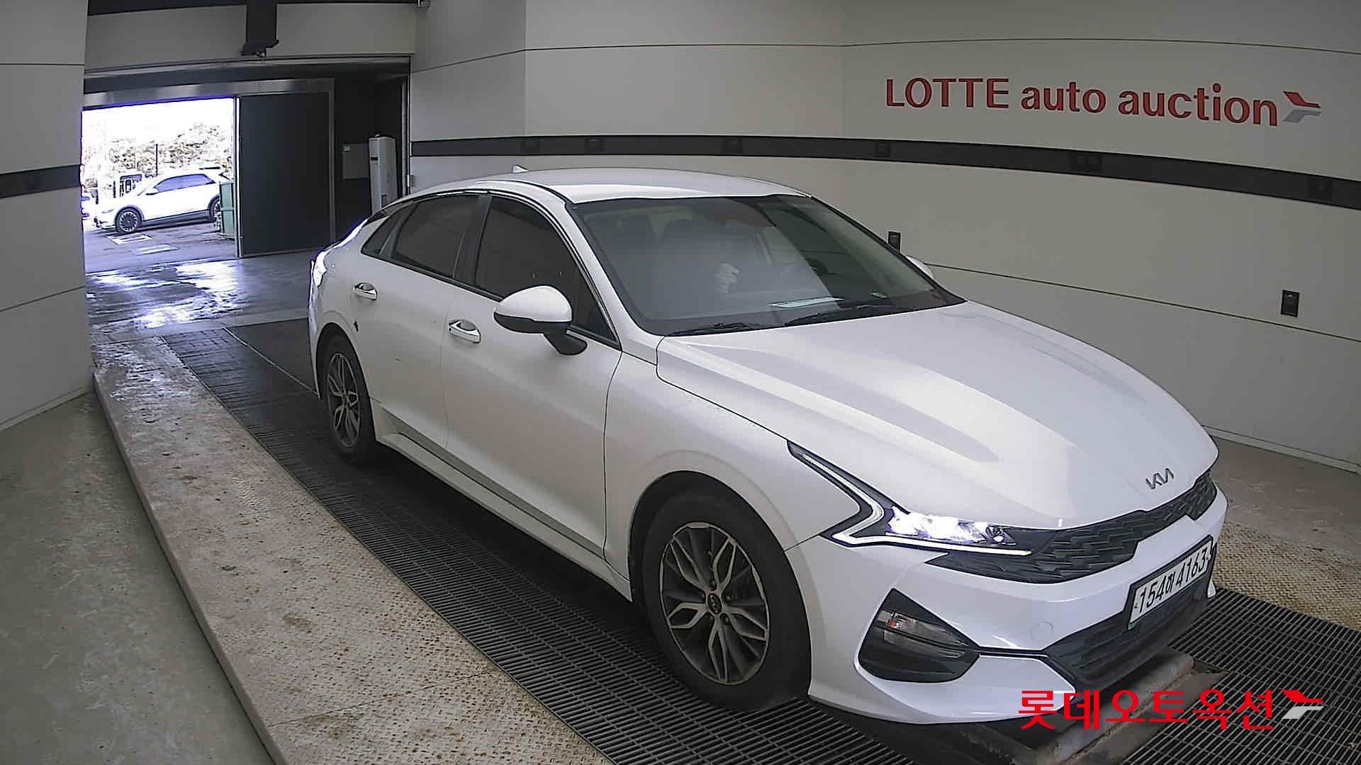 Kia K5 2022 Белый из Кореи, фото 2