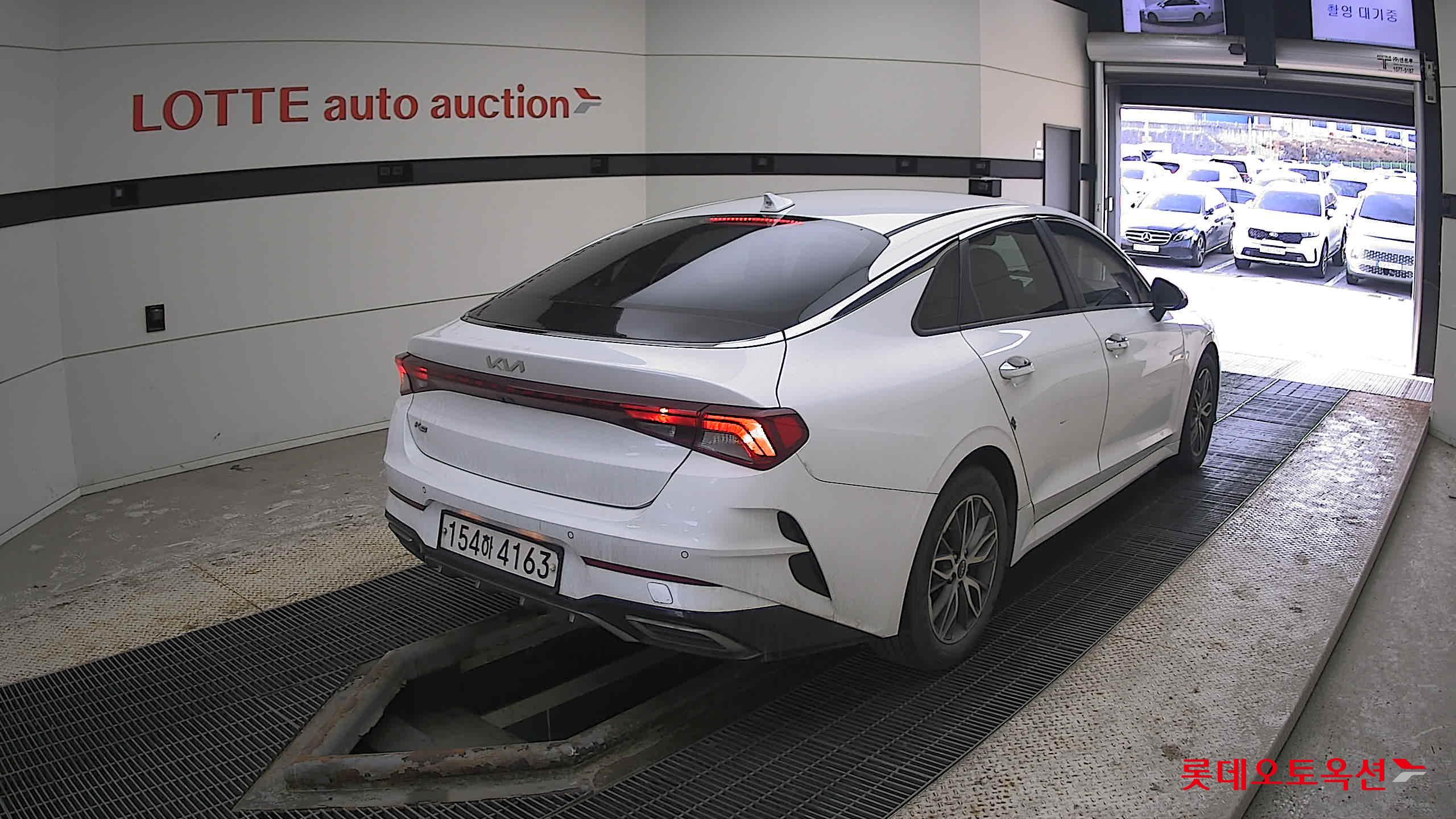 Kia K5 2022 Белый из Кореи, фото 4