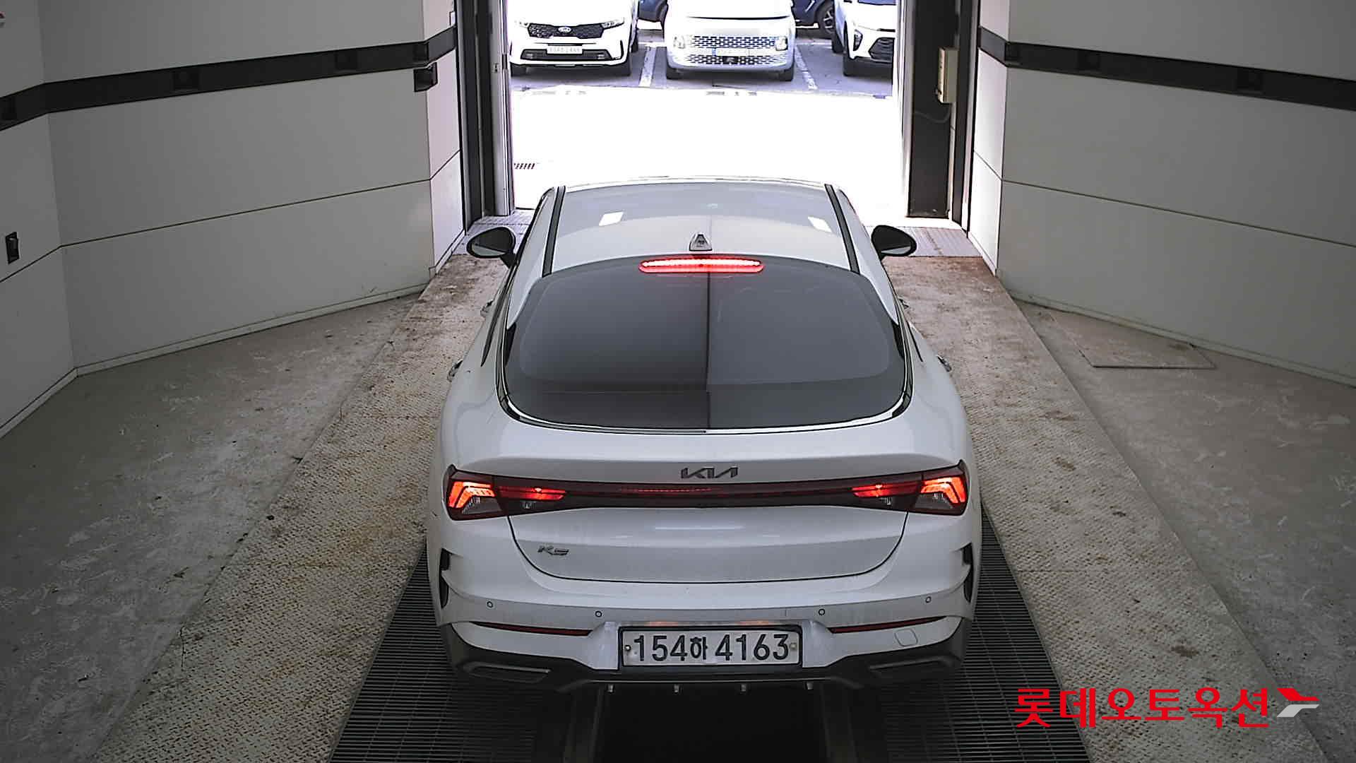 Kia K5 2022 Белый из Кореи, фото 5