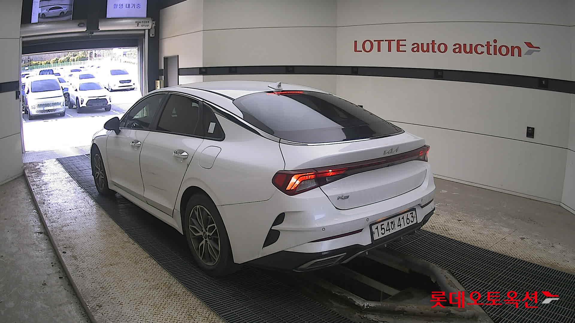 Kia K5 2022 Белый из Кореи, фото 6